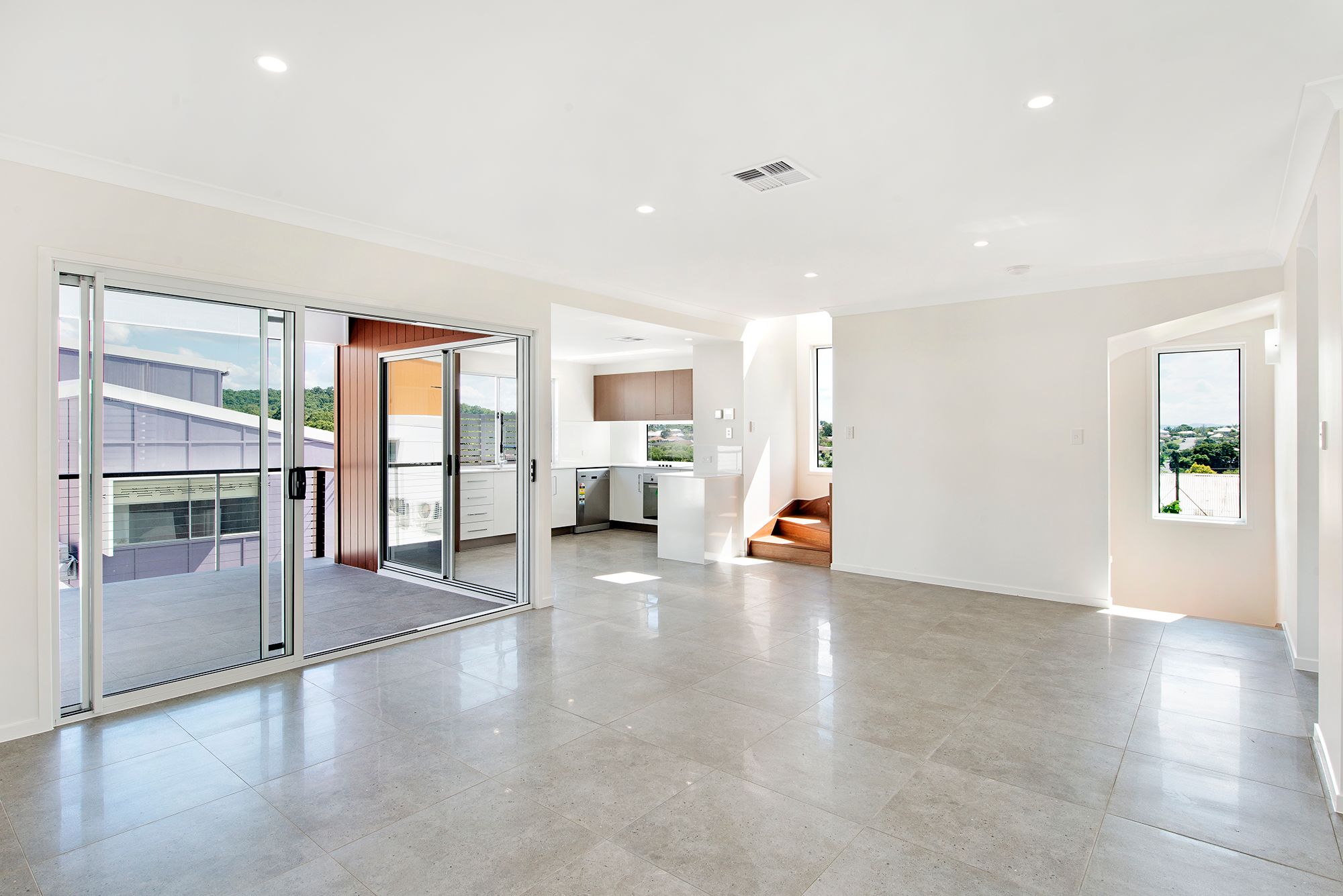 9/11 Cambridge Street, Carina Heights, QLD 4152