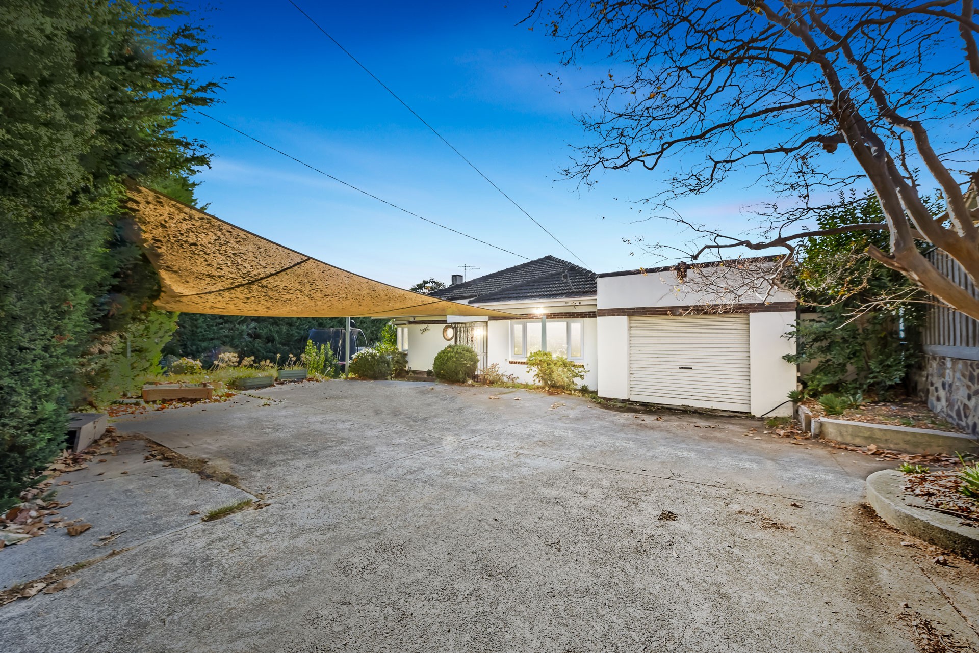 1293-1295 Dandenong Road, Malvern East, VIC 3145