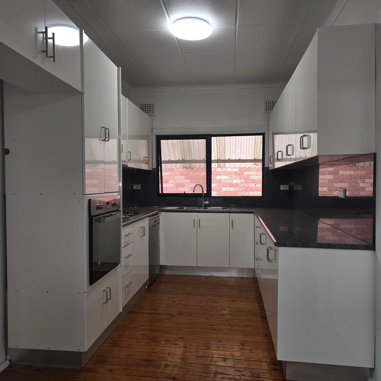 2 Berring Avenue, Roselands, NSW 2196