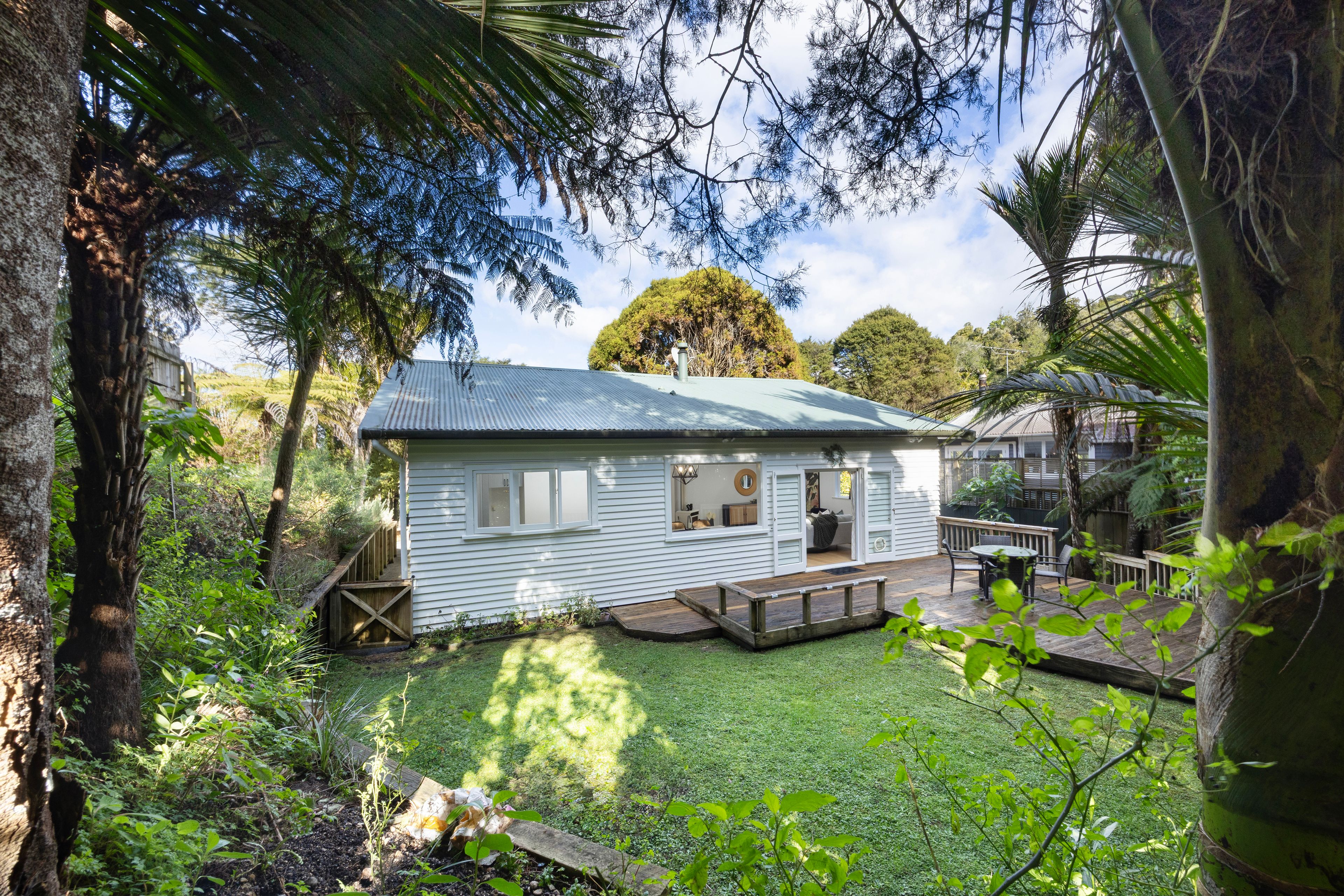 139 Woodlands Park Road, Titirangi, Waitakere City