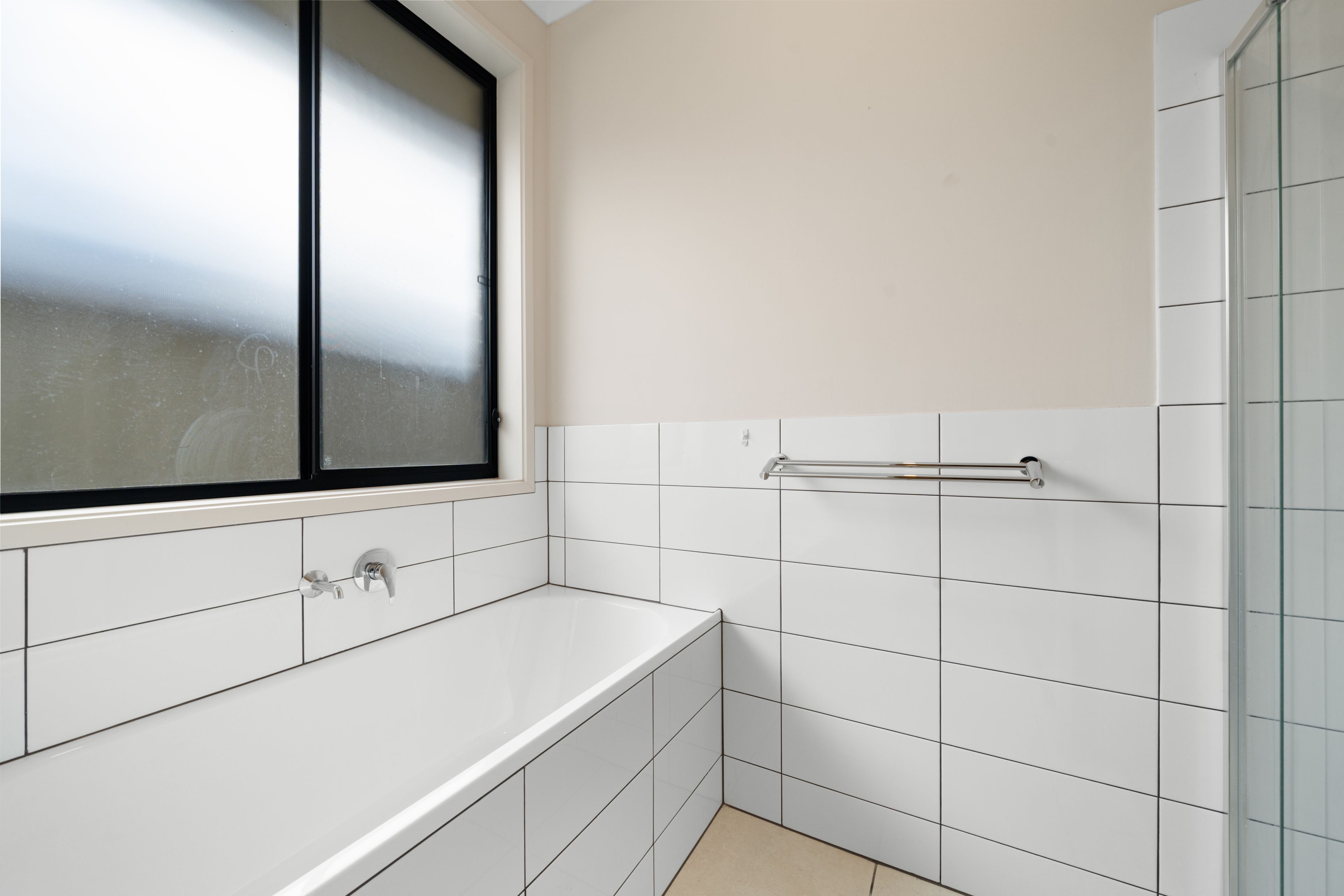 20 Bonham Crescent — photo 8 of 20