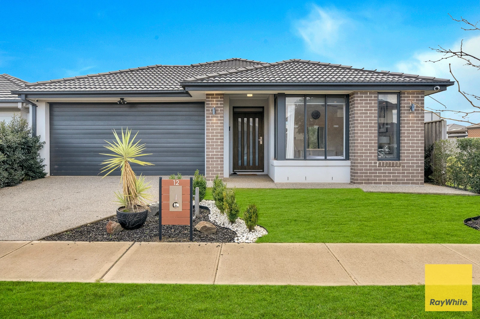12 Kohli Crescent, Rockbank, VIC 3335