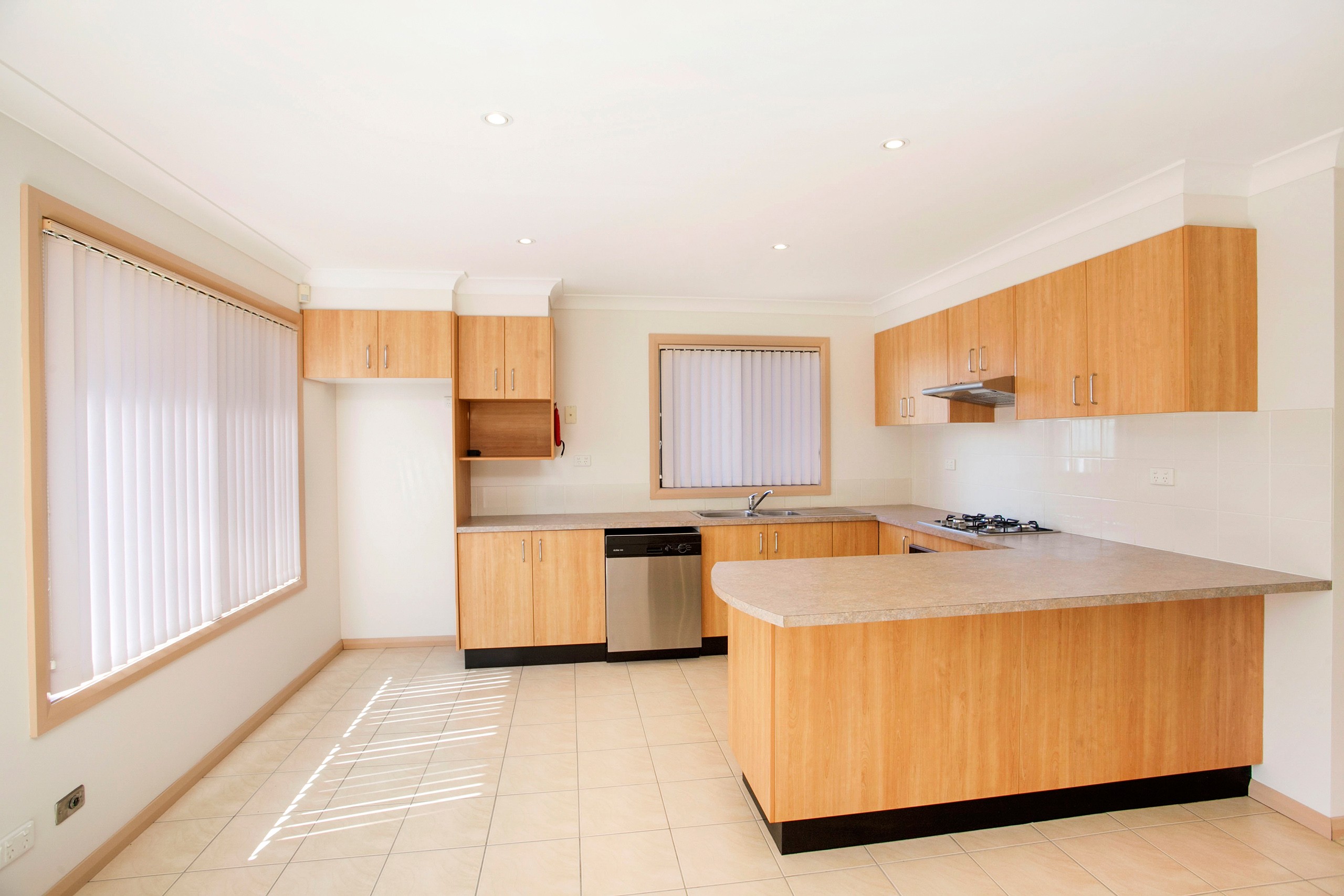 1/90 Wentworth Street, Oak Flats, NSW 2529