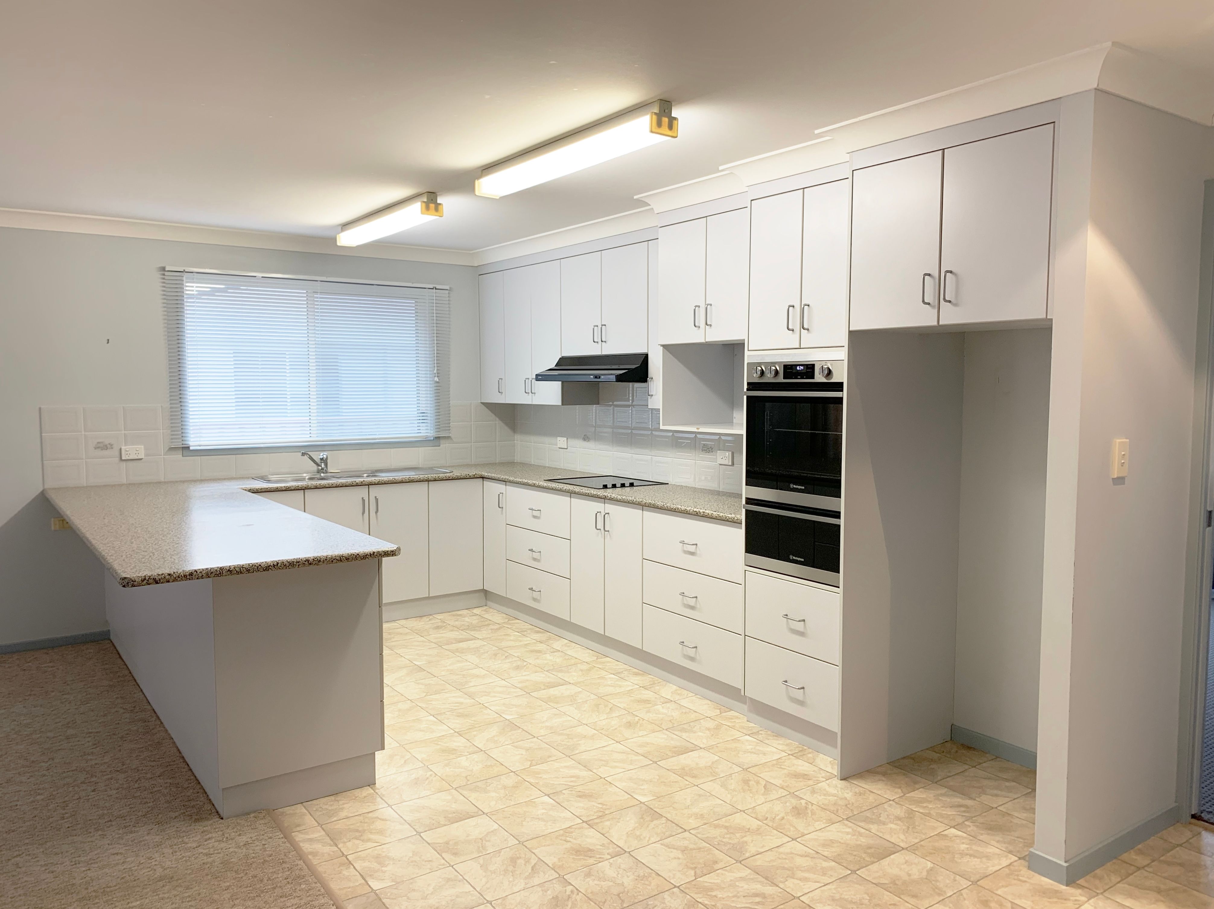 24 Tenth Avenue, Budgewoi, NSW 2262