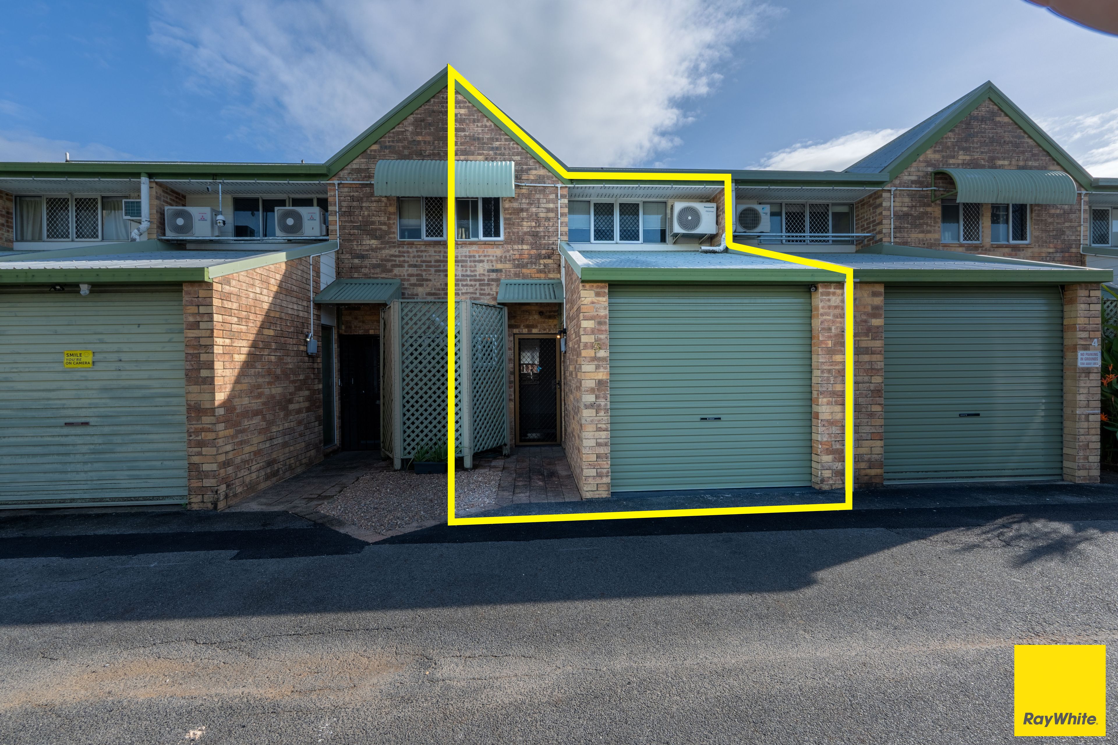 69 Pease Street, Manoora QLD 4870