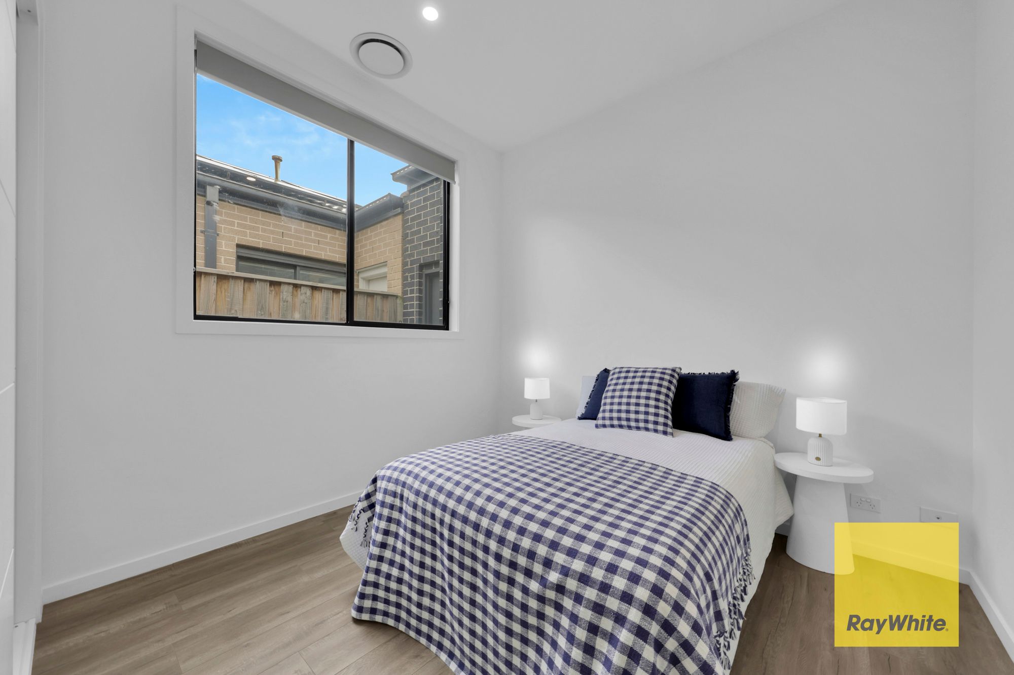 21 Limehouse Avenue — photo 12 of 15