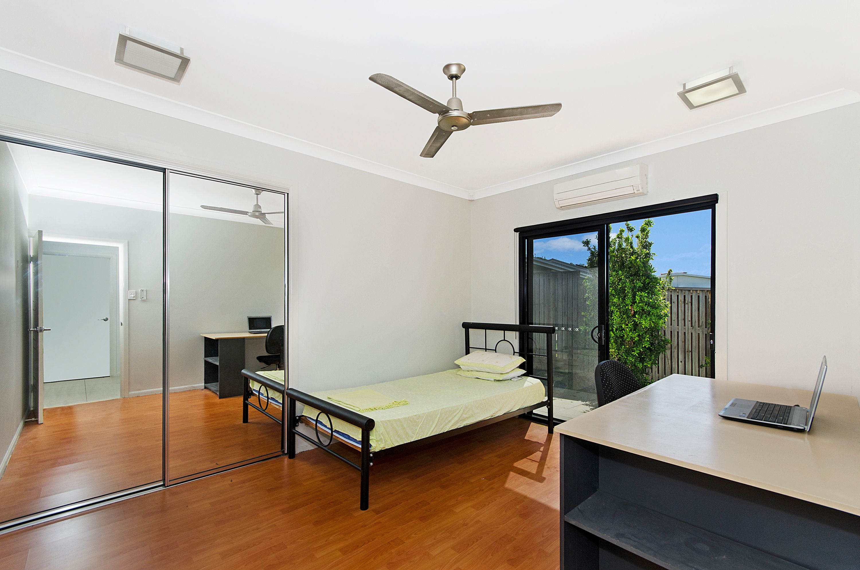 2 Narwee Place — photo 5 of 7