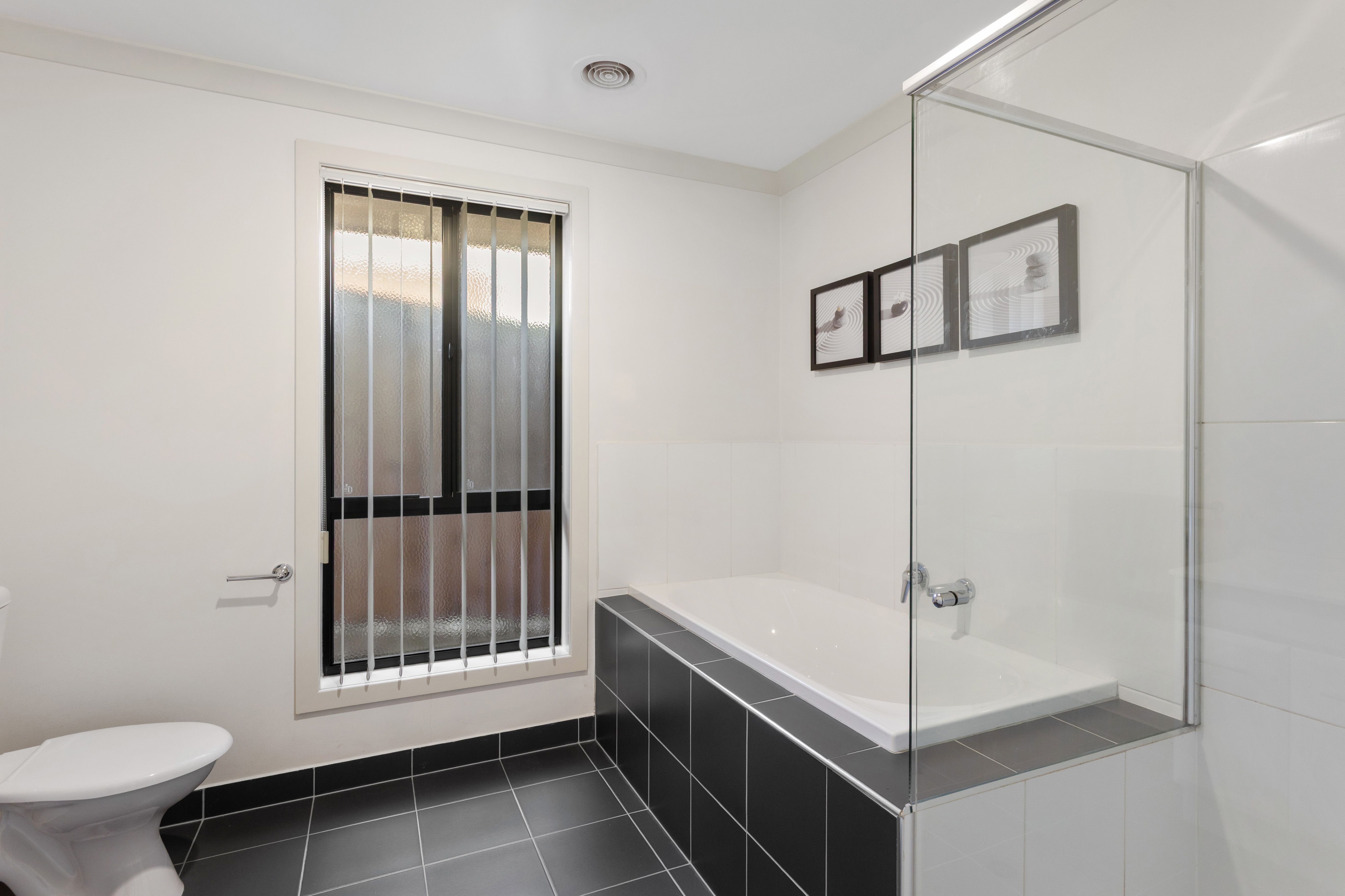 3/105 Cadles Road — photo 5 of 11