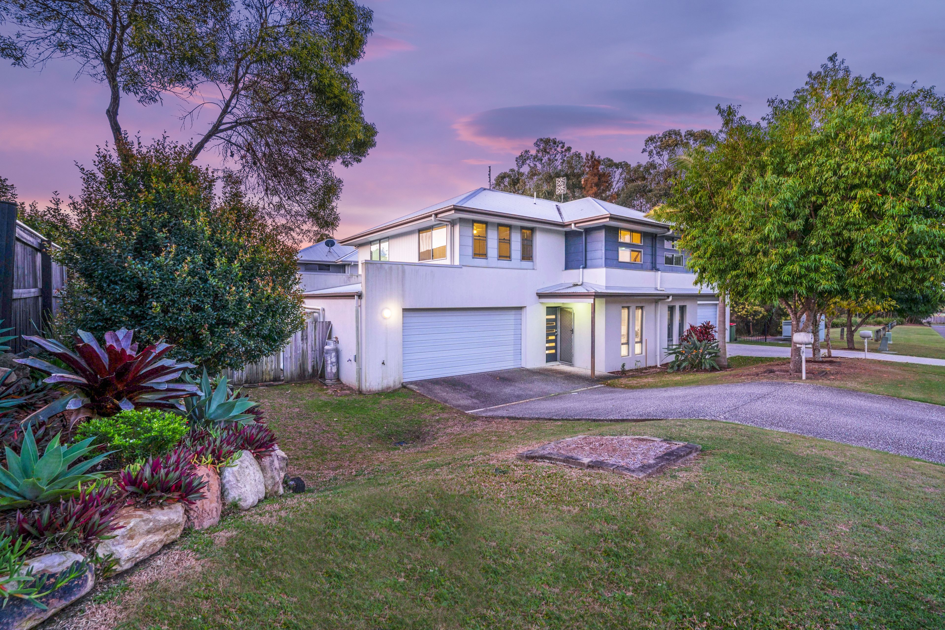 2/10 Gumtree Crescent, Upper Coomera, QLD 4209 Sold DuplexSemi