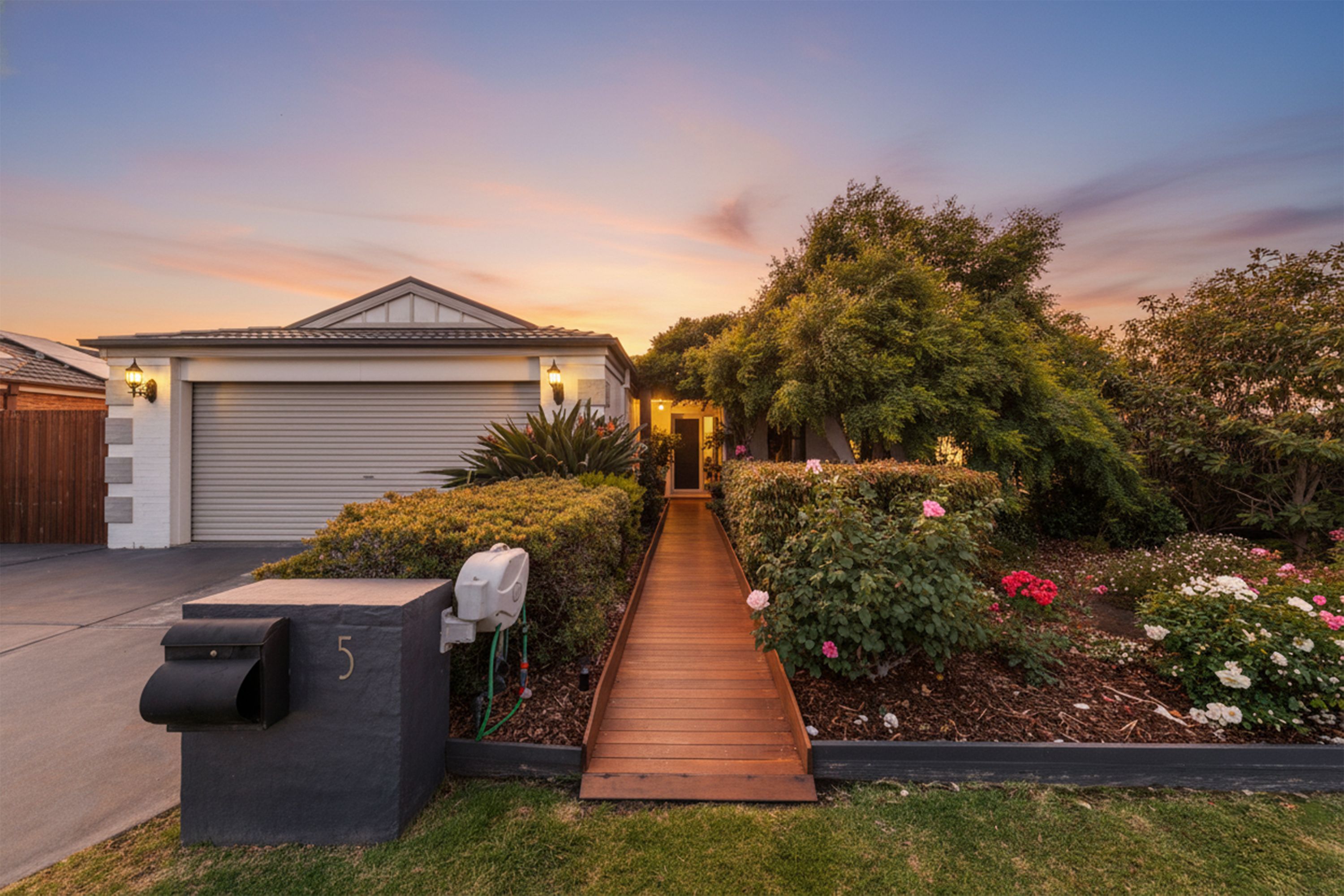 5 Cobalt Court, Pakenham VIC 3810