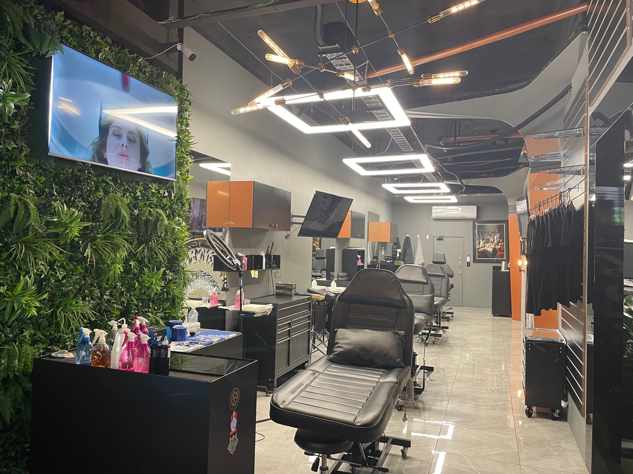 2/87 Lake Street, Cairns City, QLD 4870