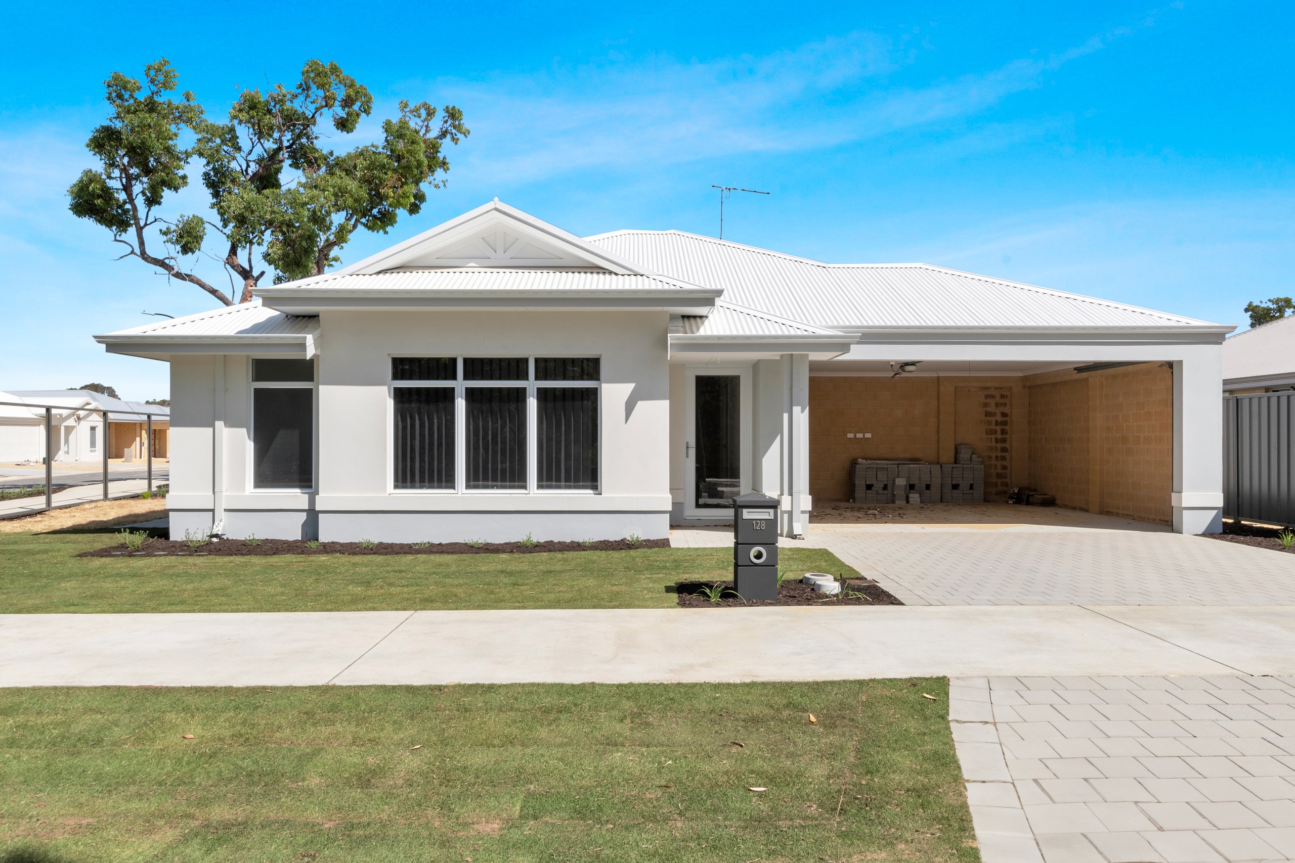 128 Lakewood Parkway, Coodanup, WA 6210