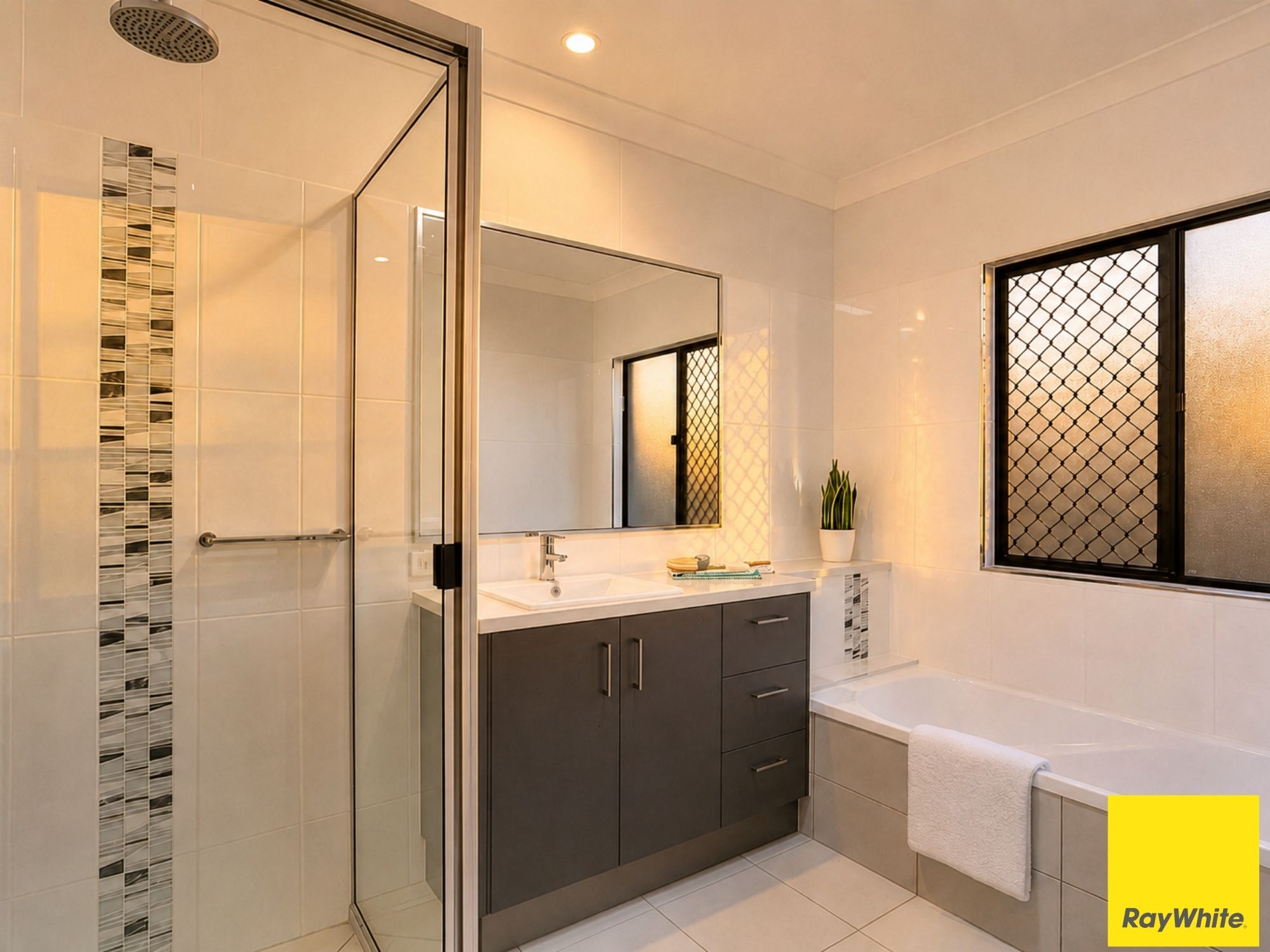 29 Sedgwick Close — photo 8 of 19
