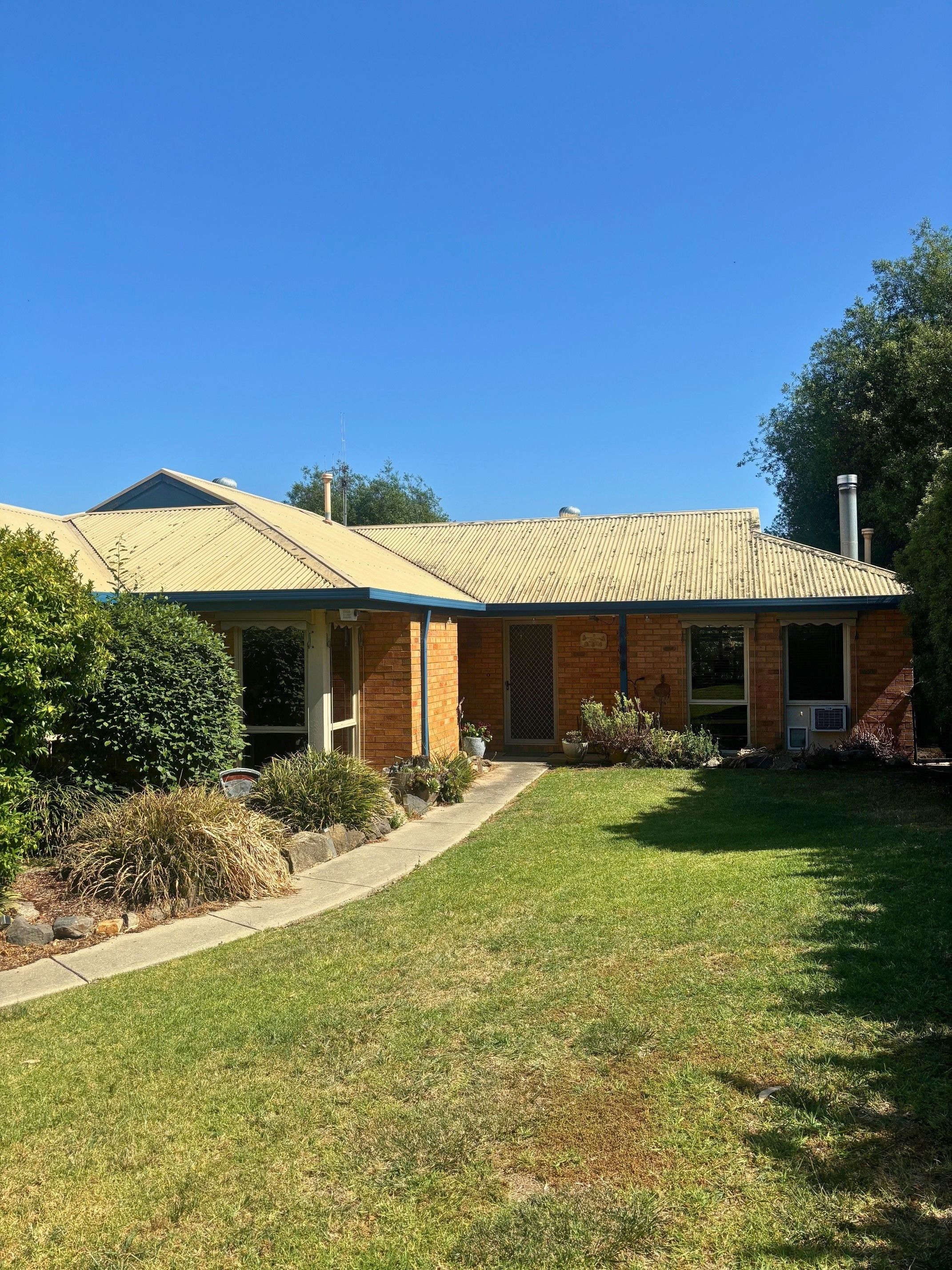 21 KENNEDY Court — photo from Ray White Seymour