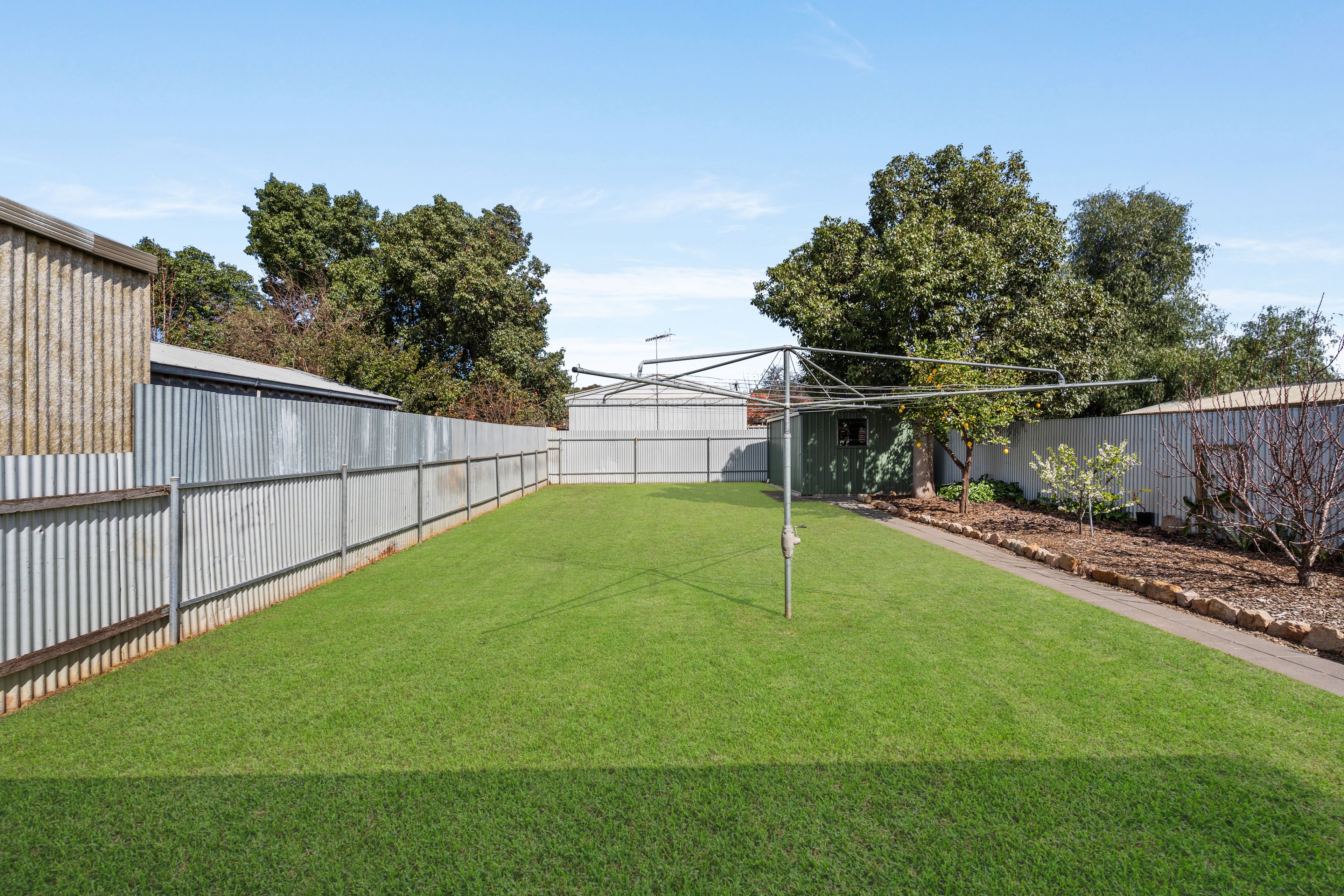 25 Garland Avenue — photo 20 of 22