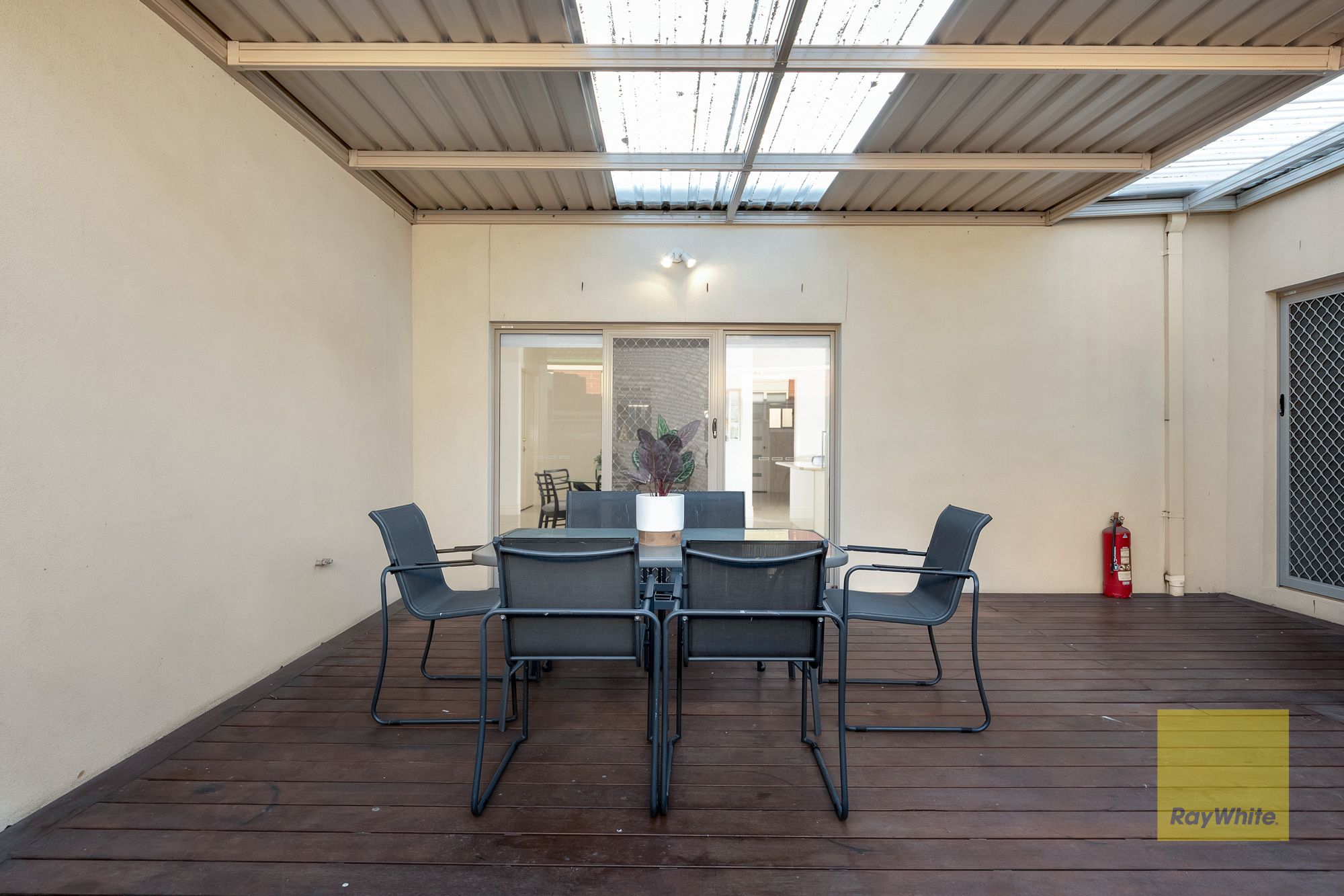 18 Nicholson Terrace — photo 23 of 24