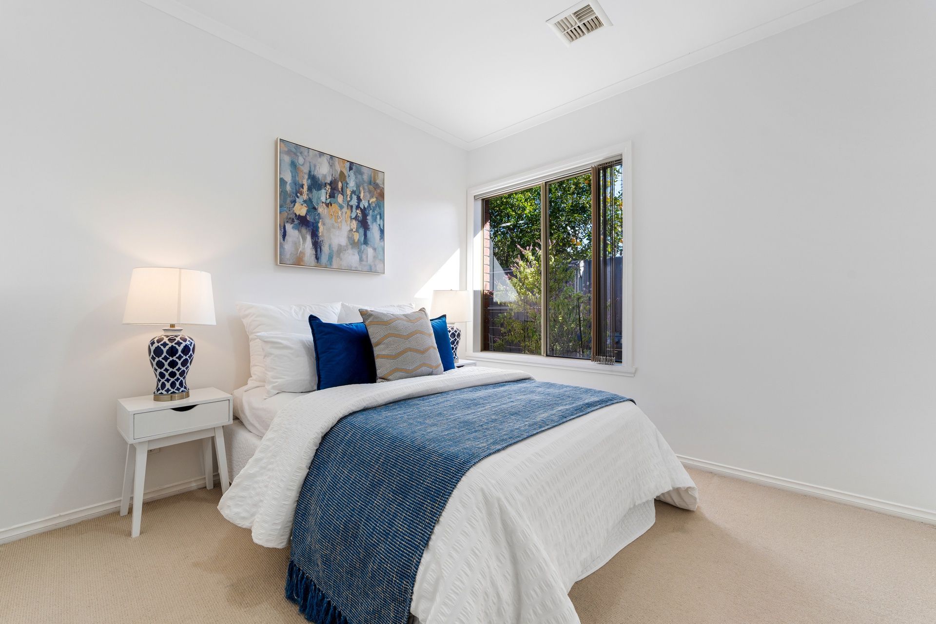 49A Margate Crescent — photo 10 of 14
