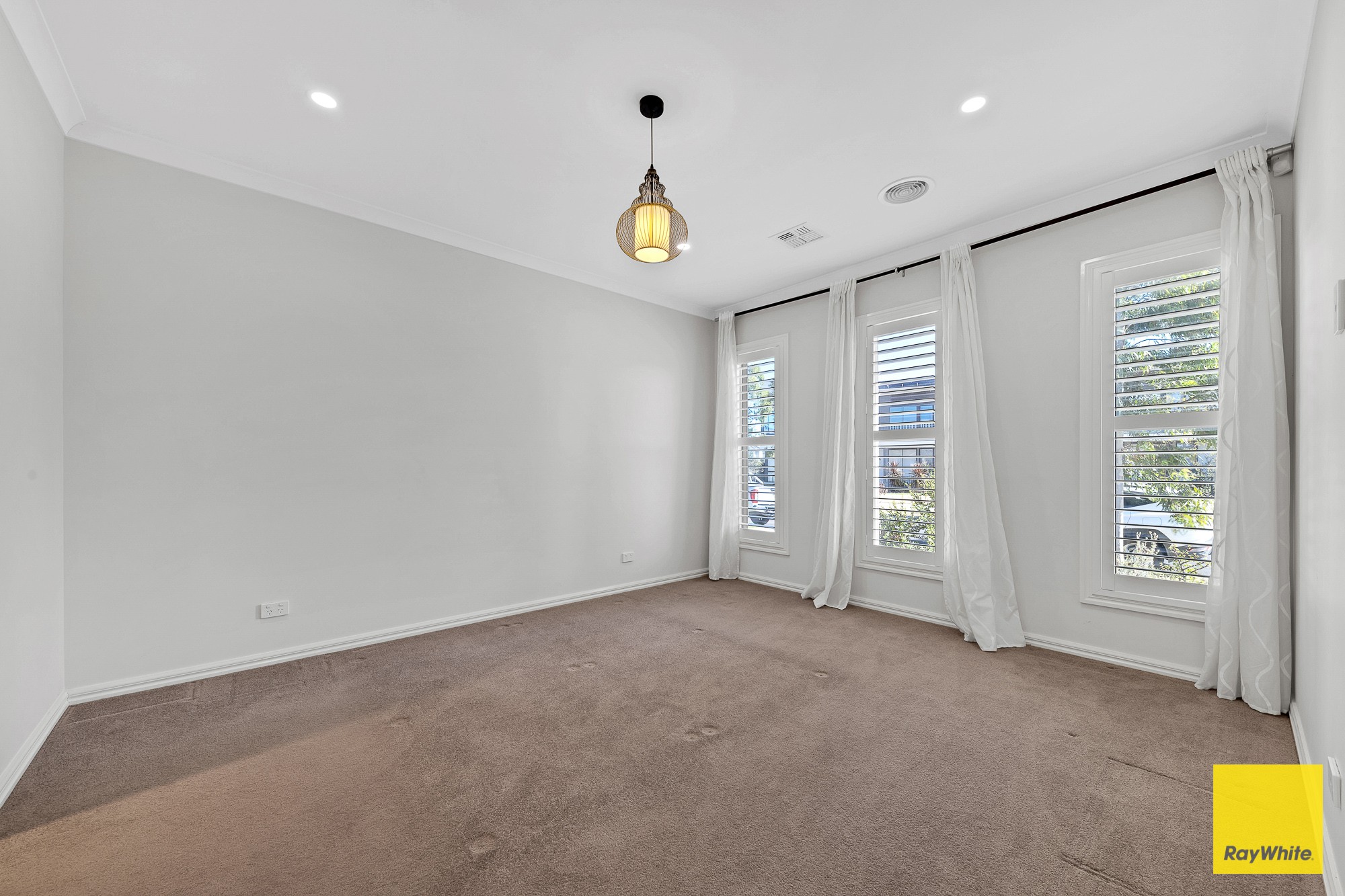 3 Mosholu Way, Point Cook, VIC 3030
