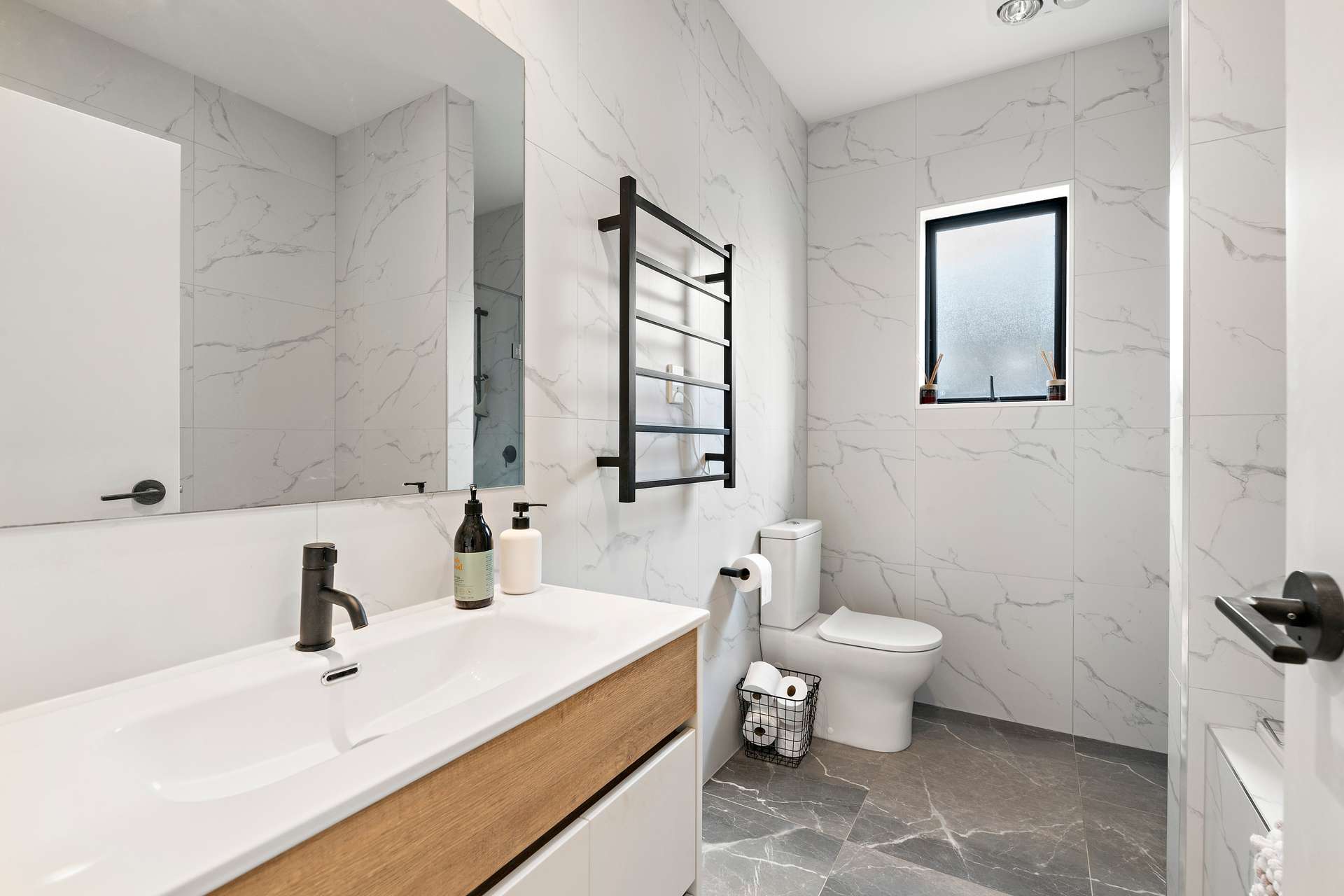 12 Vinistra Road photo 11