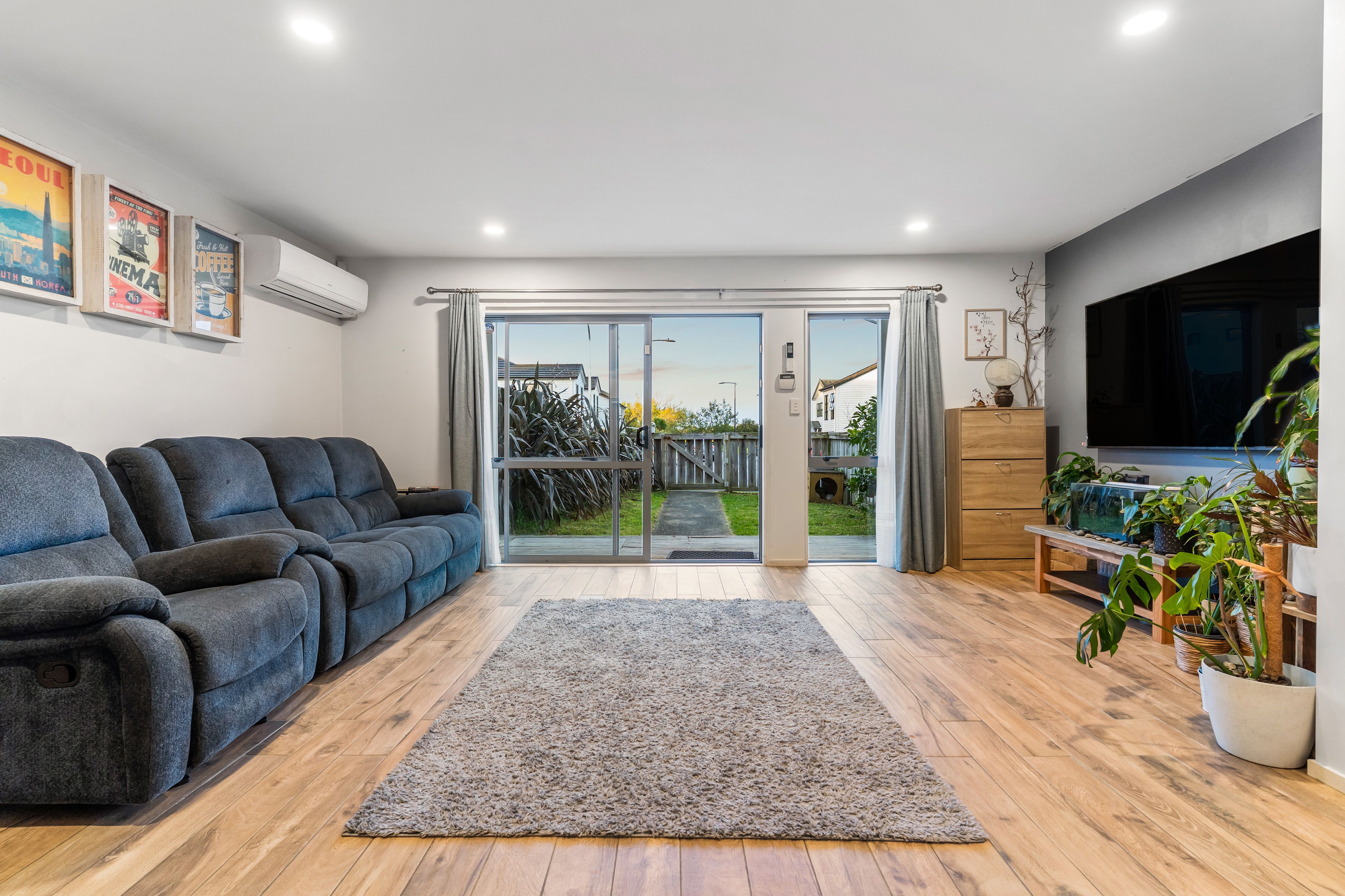 8/3 Hulme Place, Henderson, Waitakere City