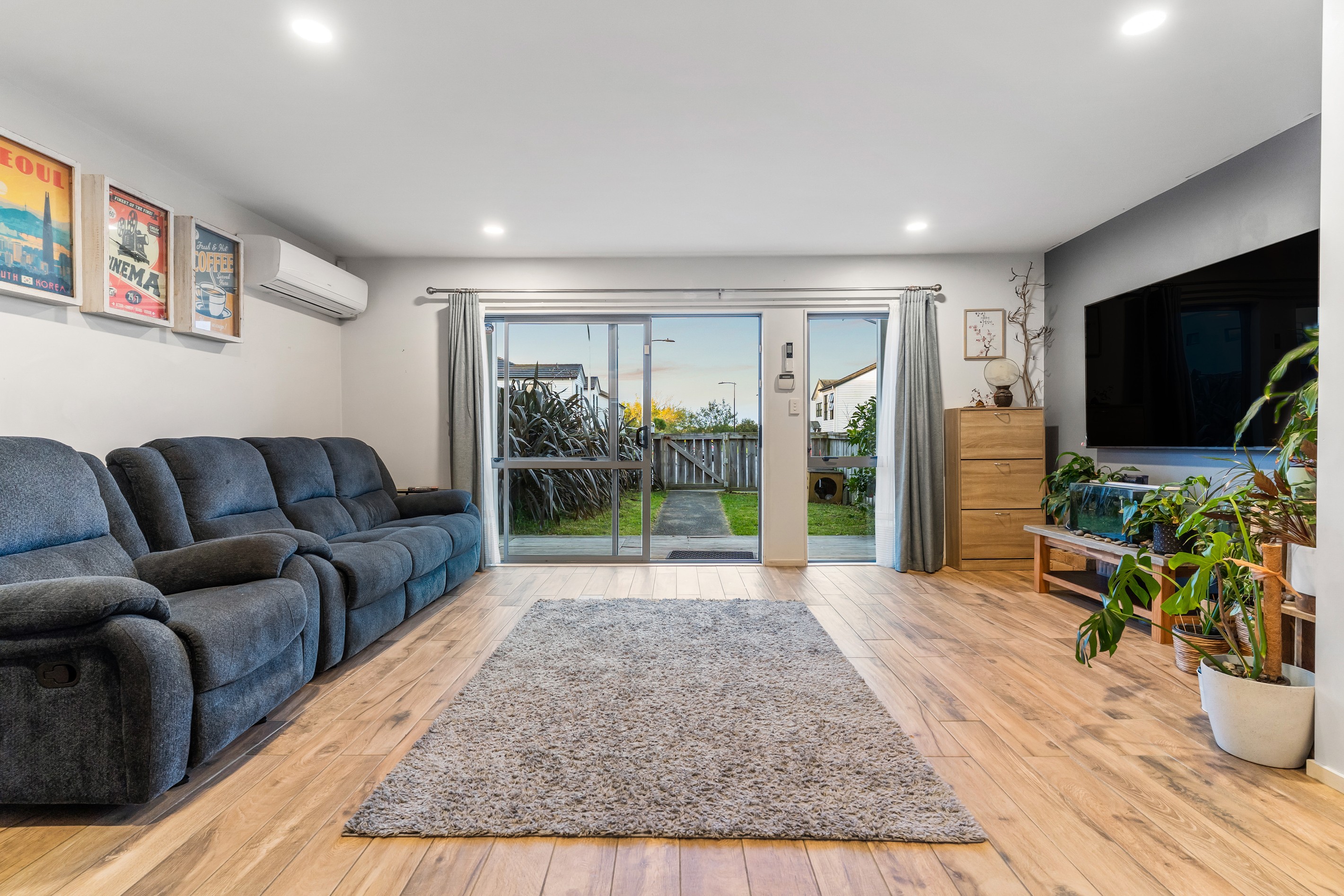 8/3 Hulme Place, Henderson, Waitakere City