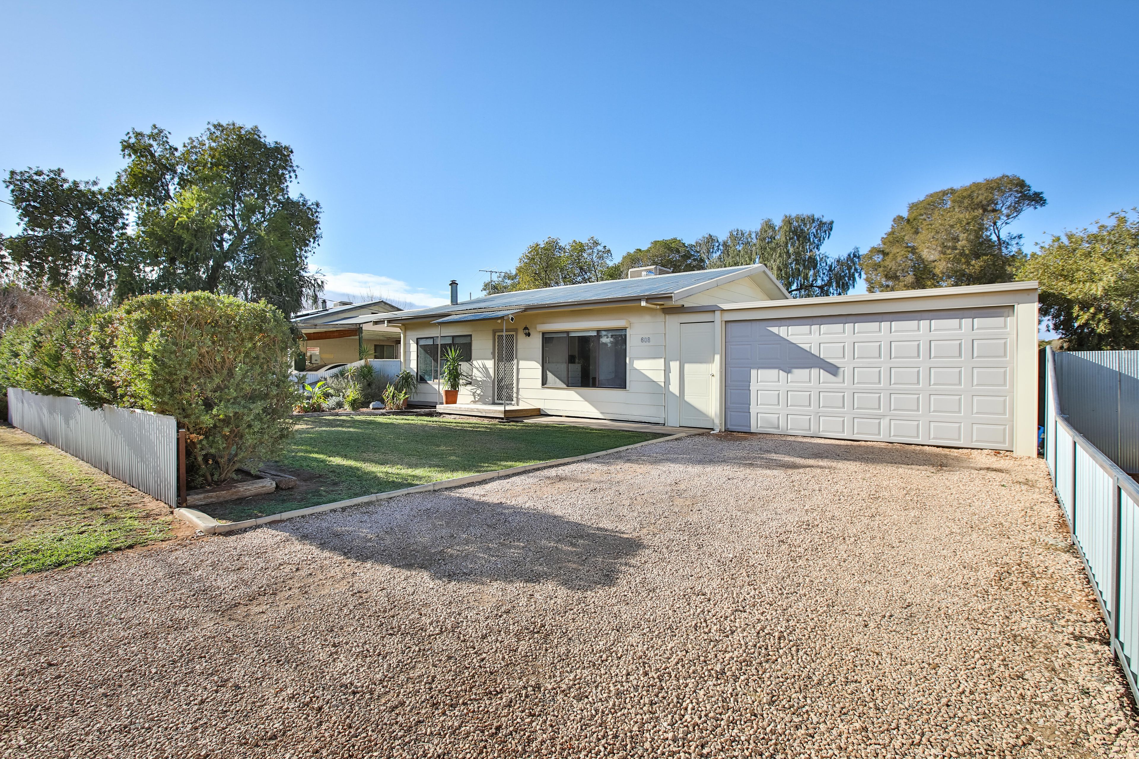608 Cowra Avenue, Irymple, VIC 3498
