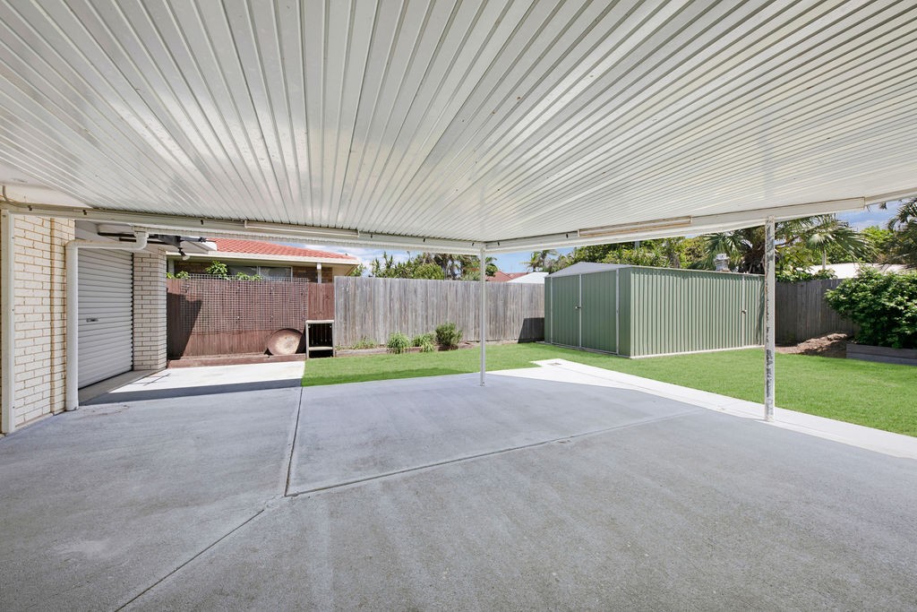 84 Oceanic Drive, Warana, QLD 4575