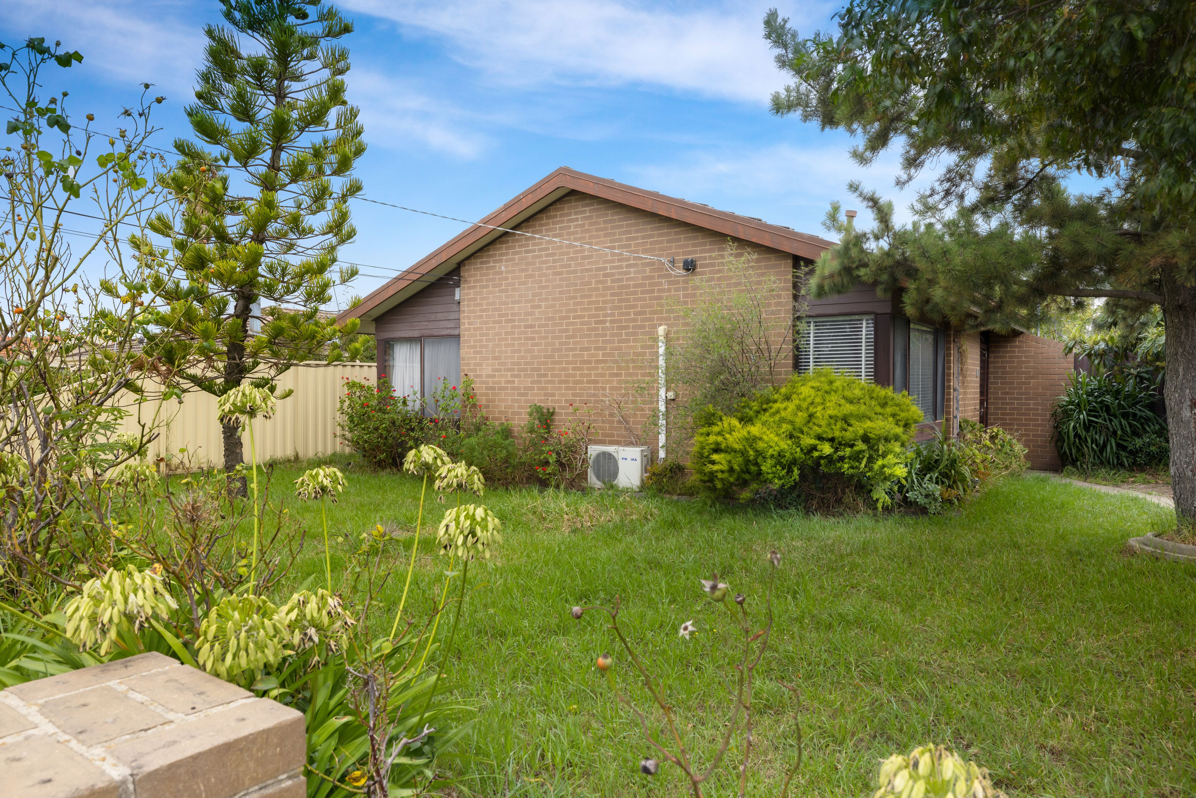 9 Yandoit Court, Meadow Heights, VIC 3048