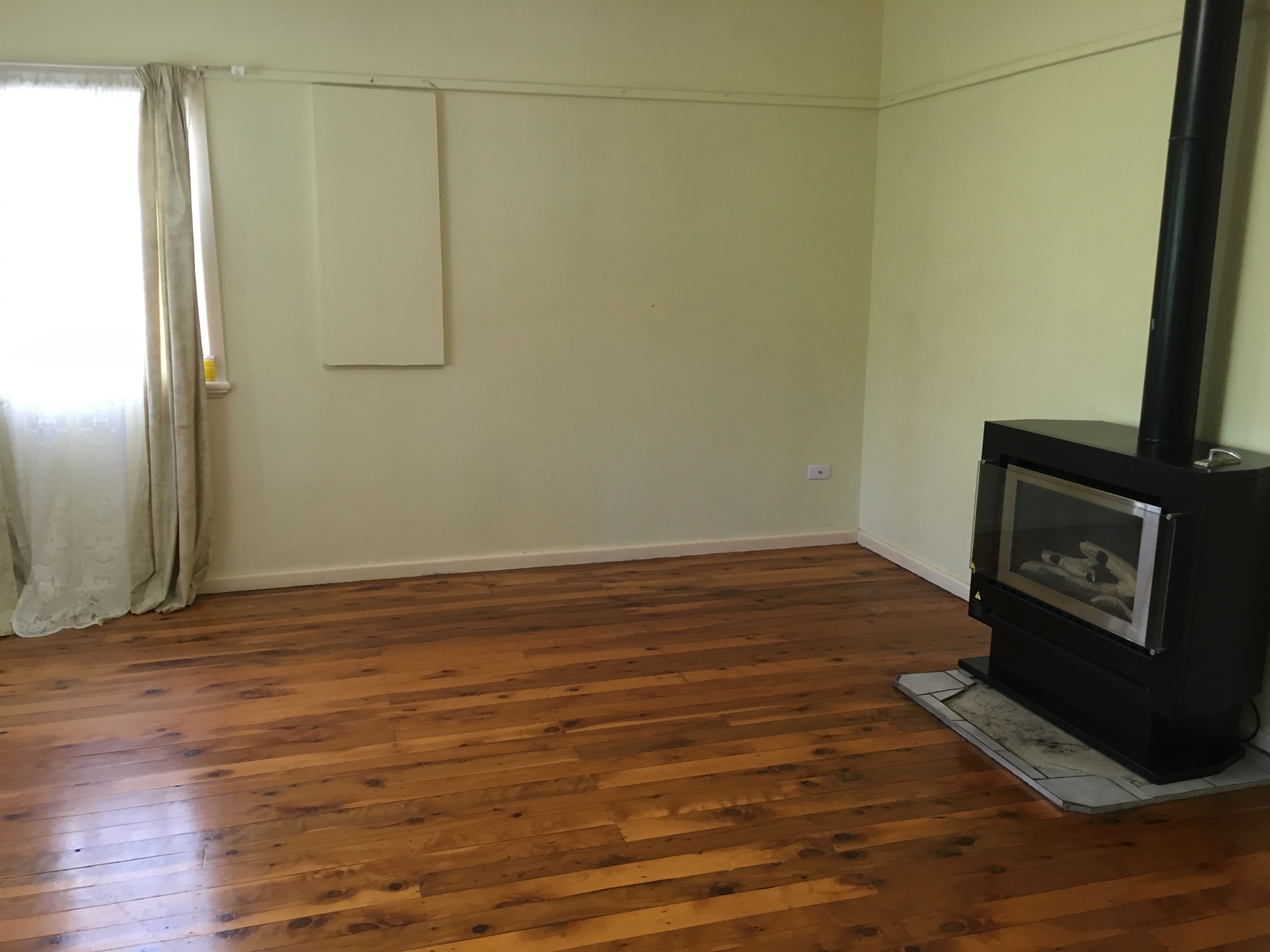 40 Northcott Parade, Mount Austin, NSW 2650