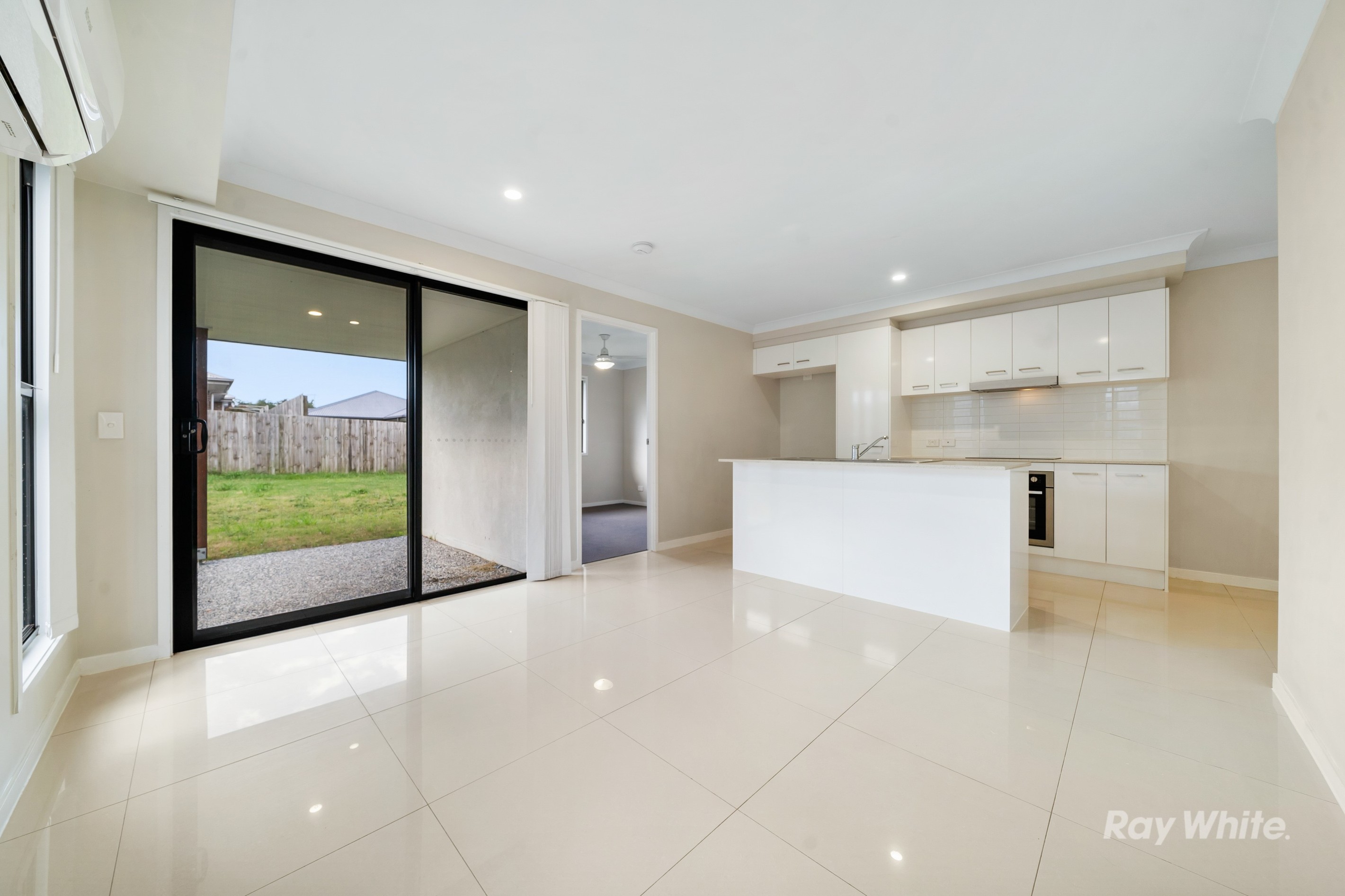 1/38 Anne Street, Park Ridge, QLD 4125