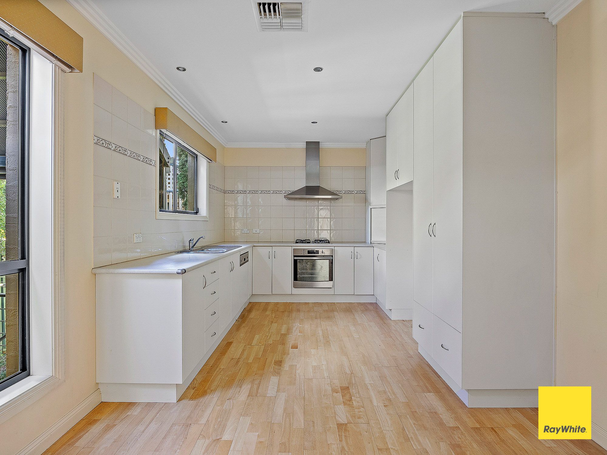 22A Chelsea Boulevard, Strathdale, VIC 3550
