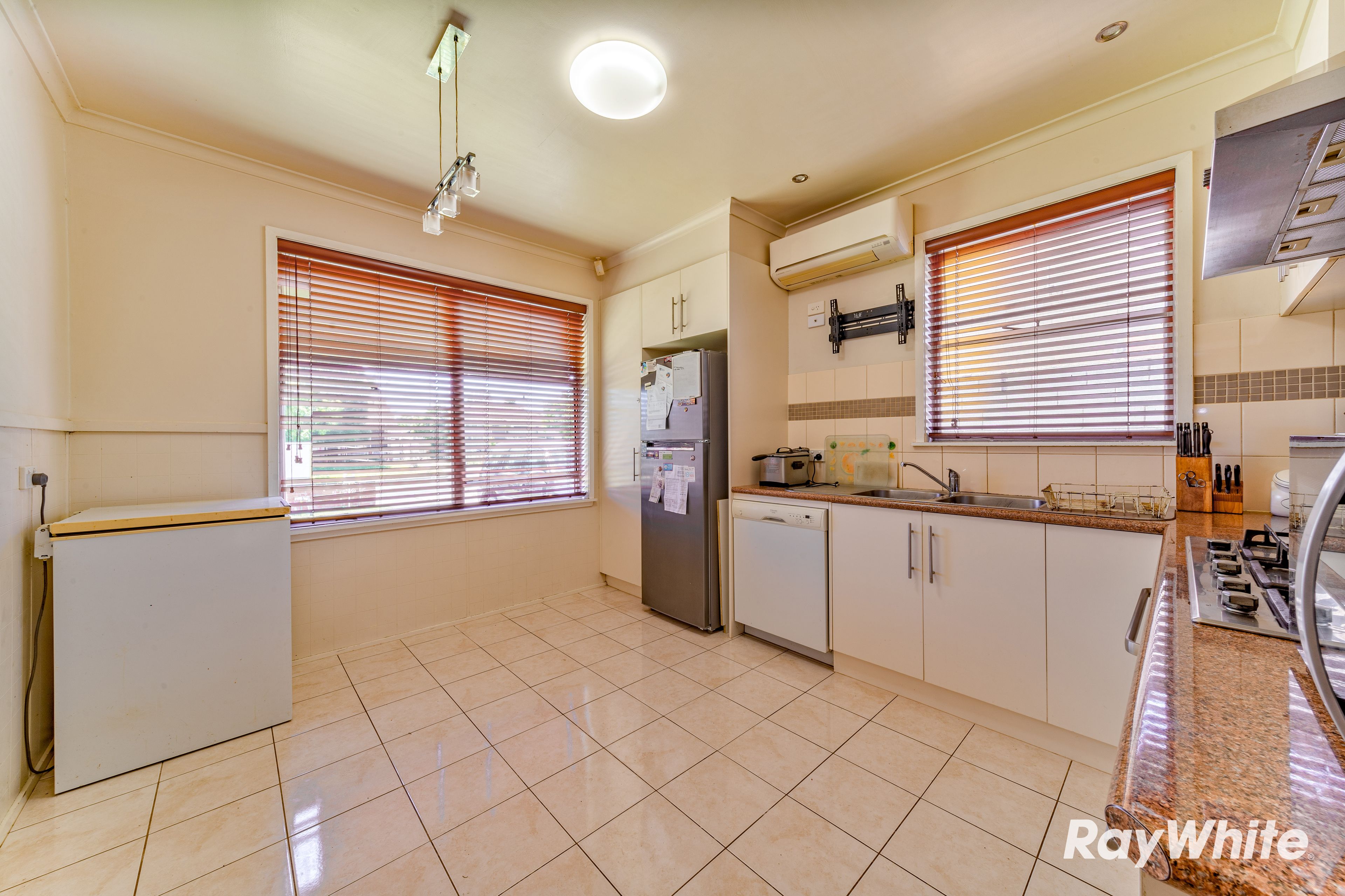 13 Finch Avenue, Eaglehawk, VIC 3556