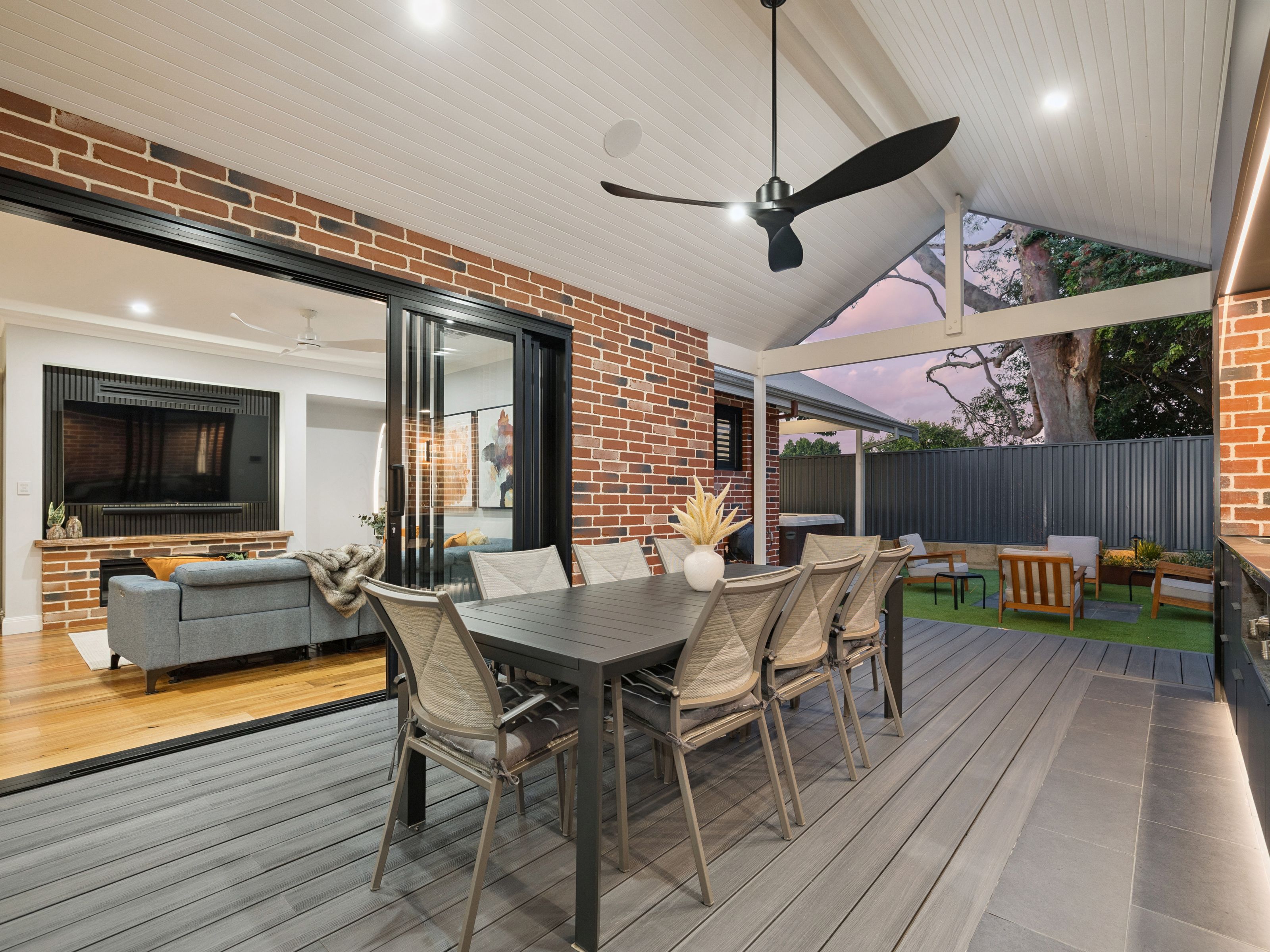 84A Mackie Street — photo 11 of 29