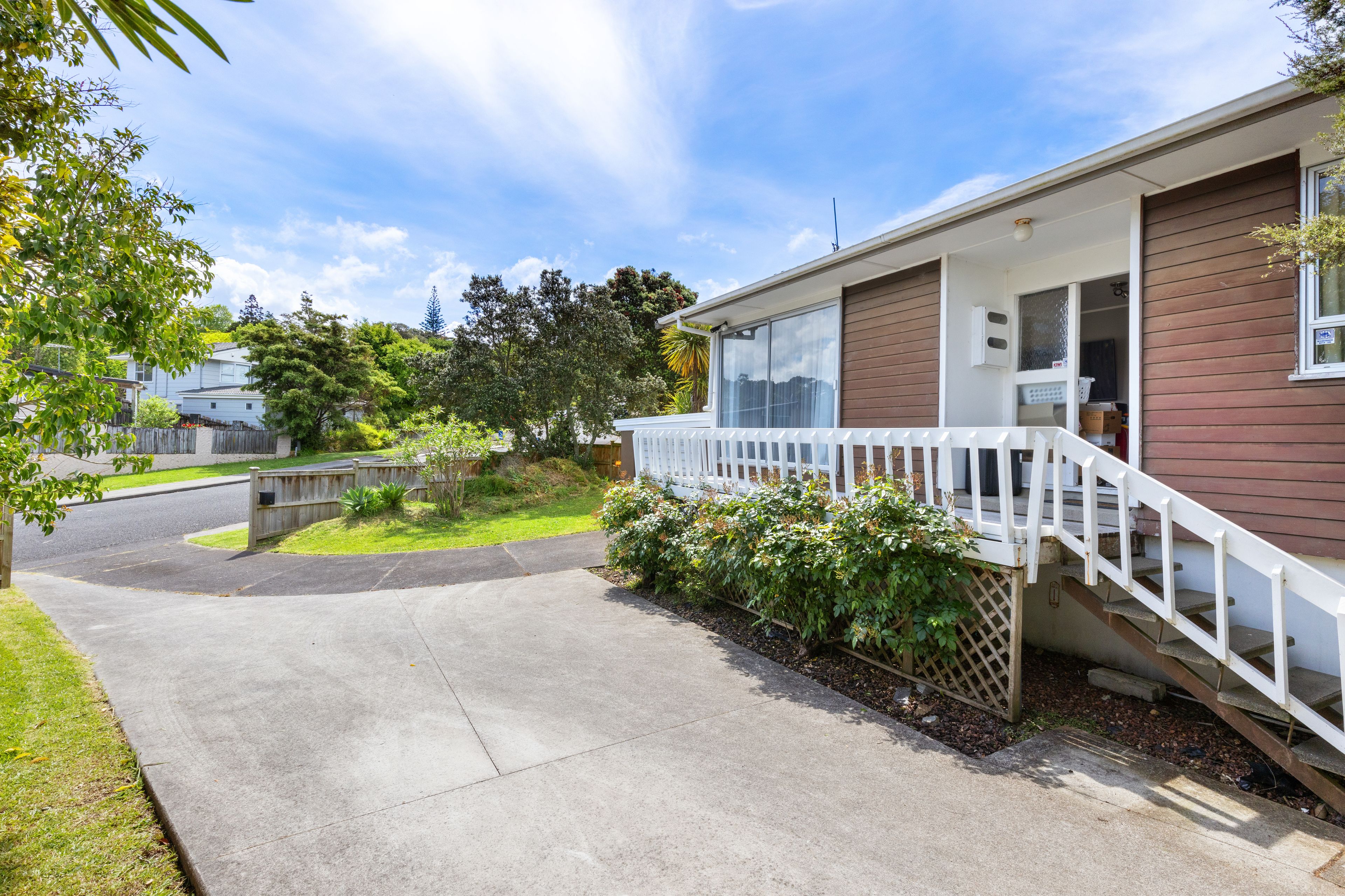 24 Gladys Avenue, Glenfield, North Shore City
