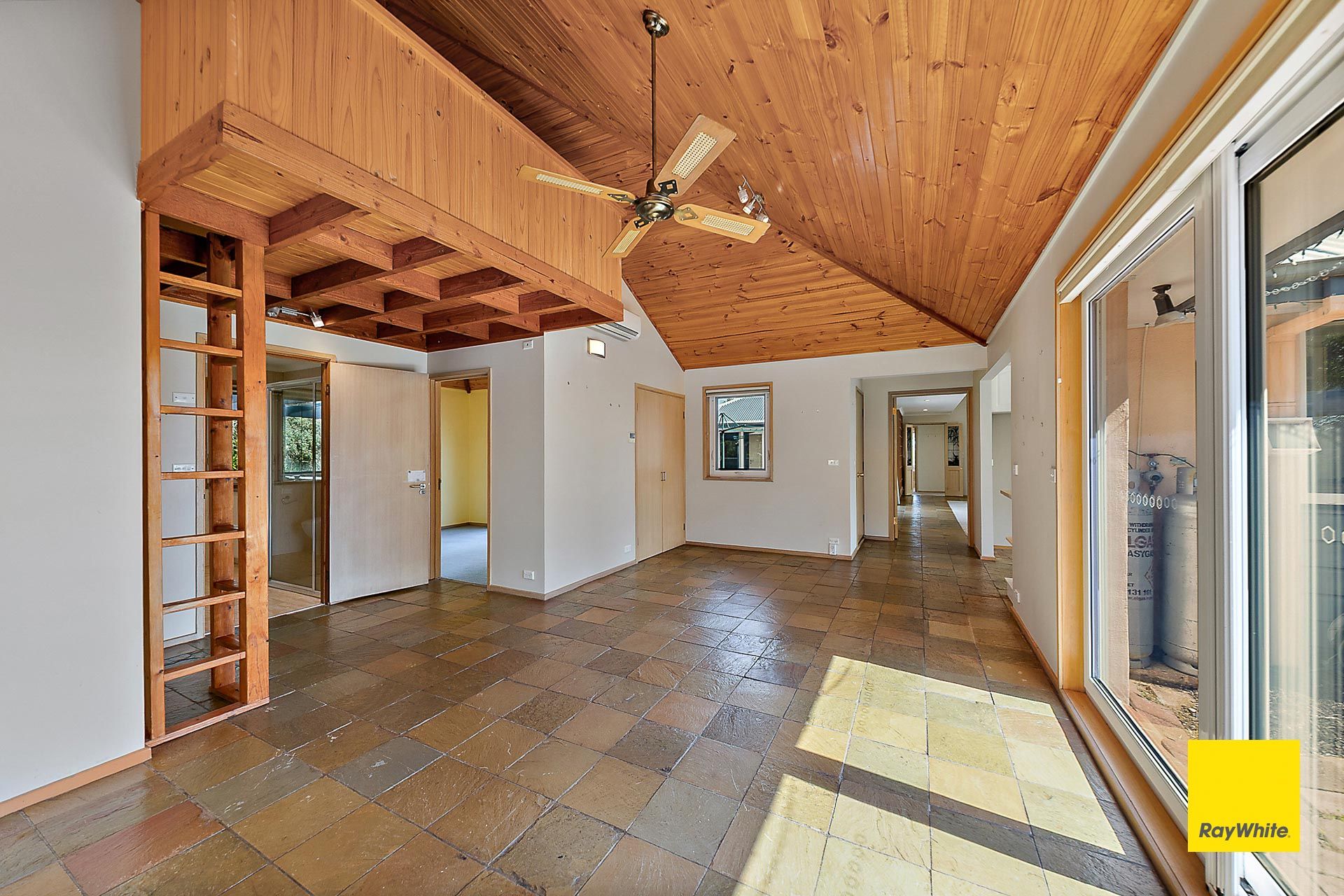 305 Shingle Hill Way — photo 18 of 30