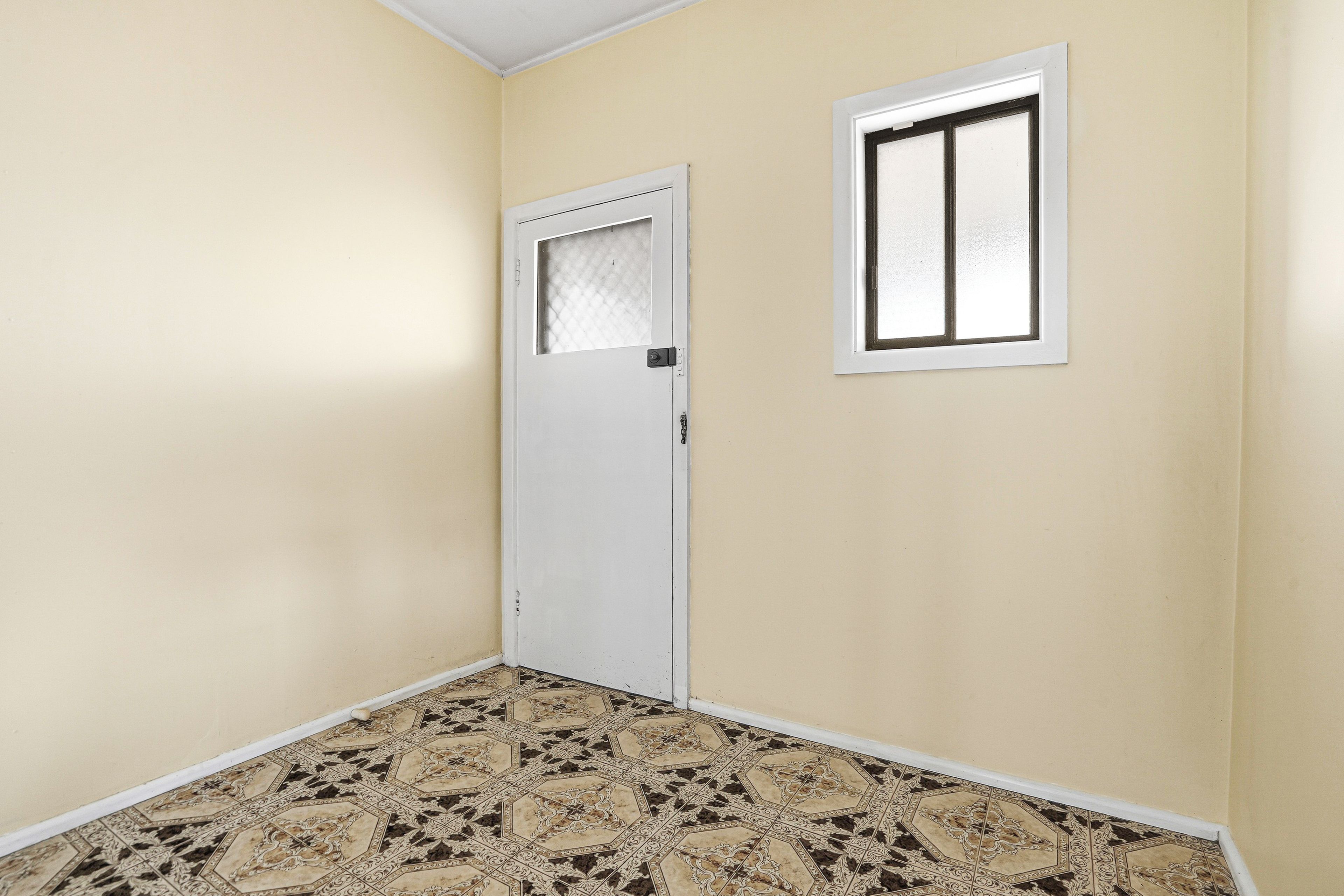 4 Learmonth Street — photo 7 of 20