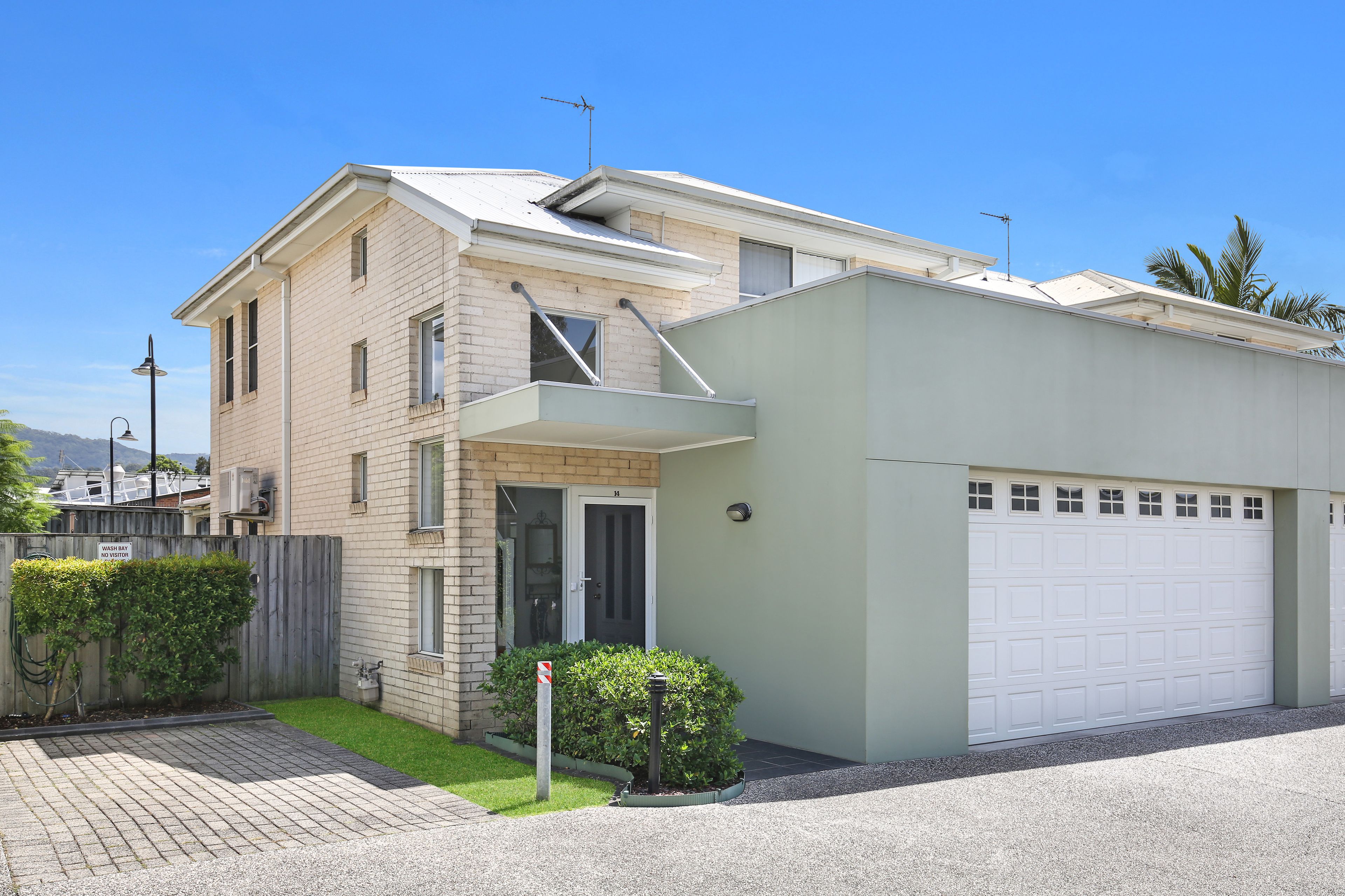 4A Tallegalla Street, Unanderra NSW 2526