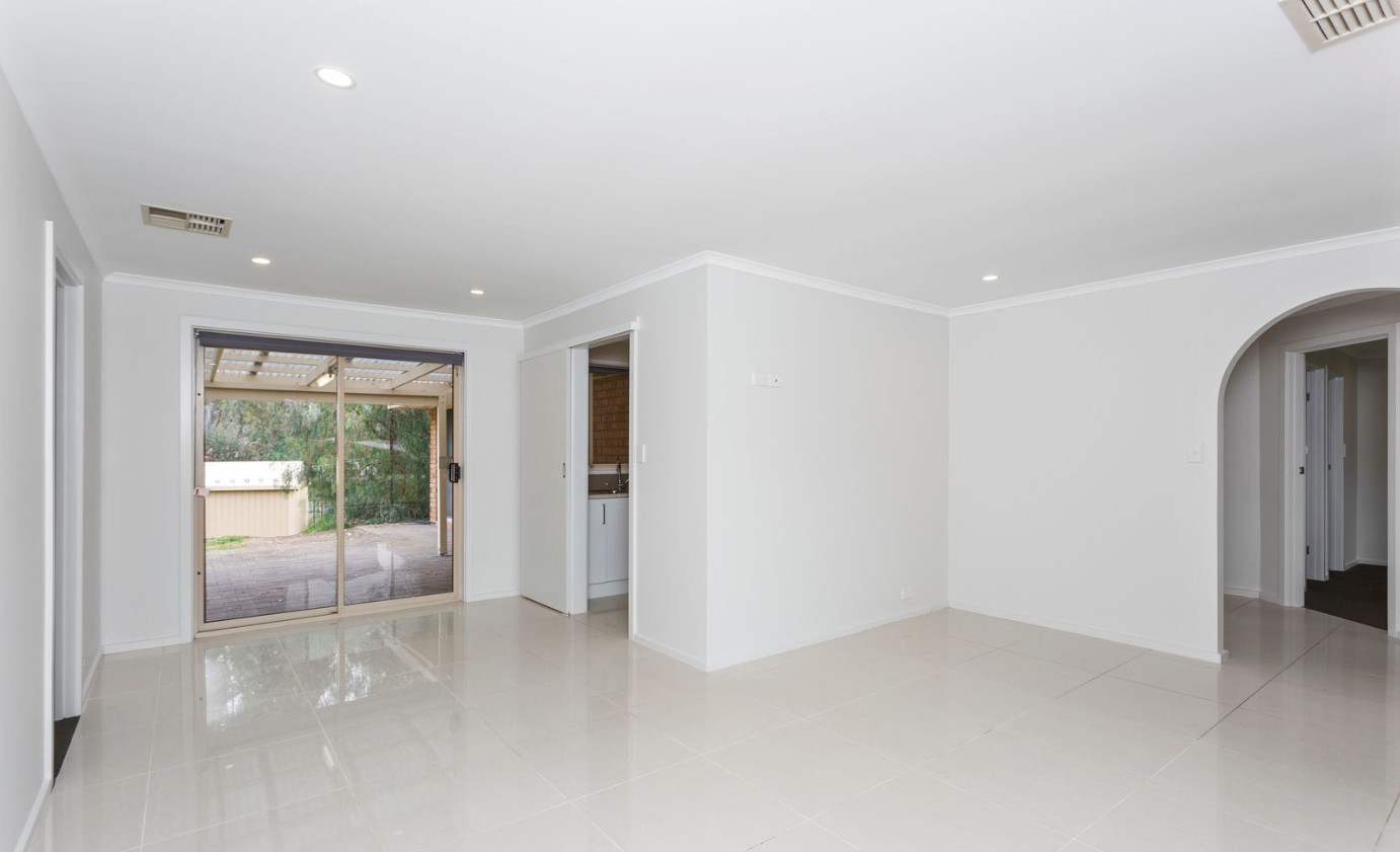 15 Aish Court, Woodcroft, SA 5162