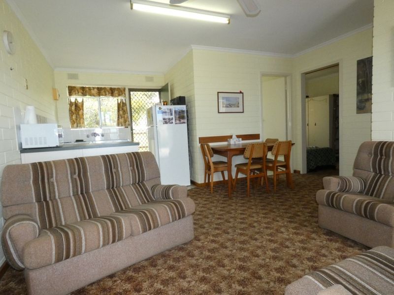 2 (Unit 7) Henry Street, Edithburgh, SA 5583