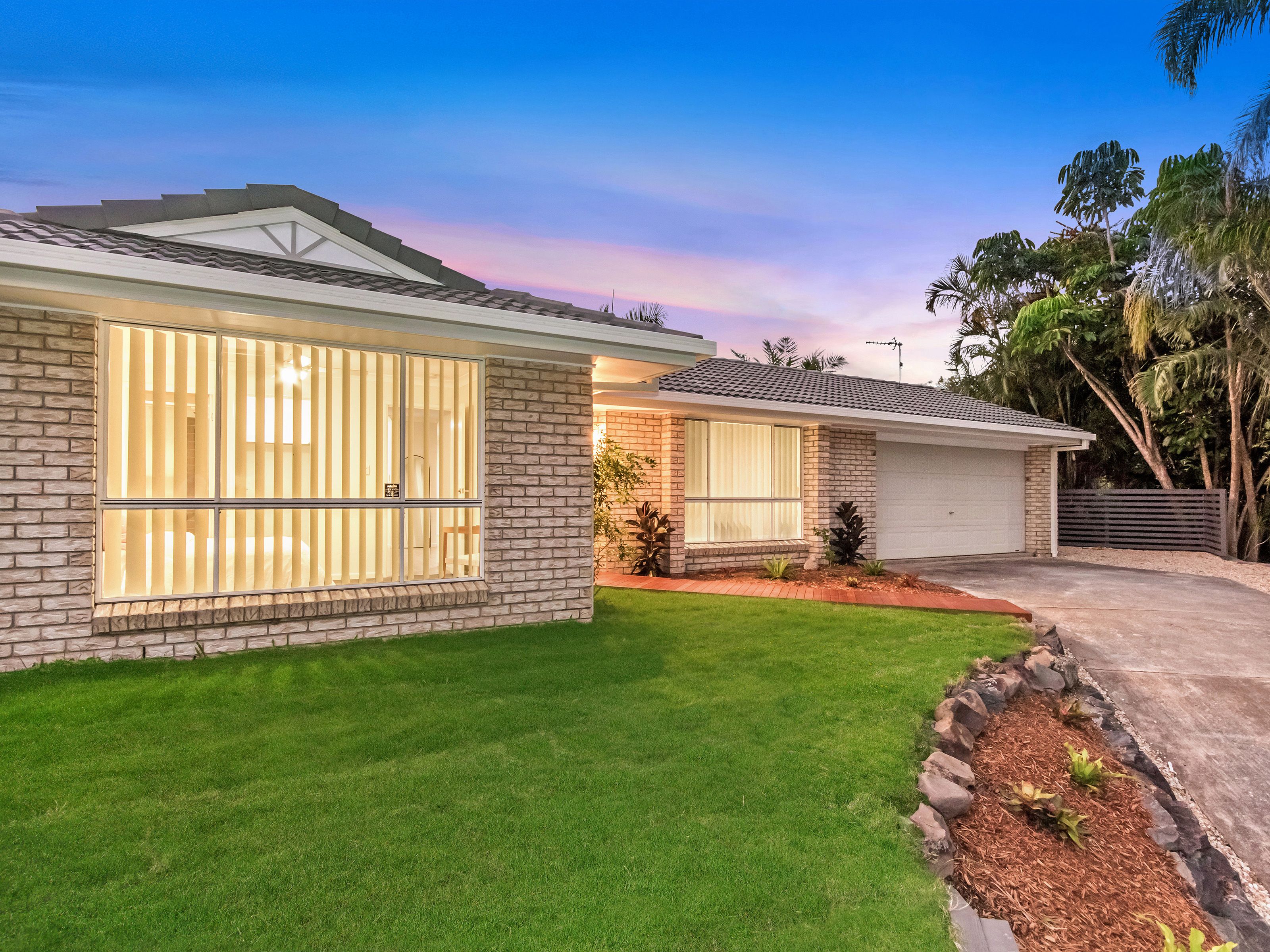 7 Hoad Court, Oxenford, QLD 4210