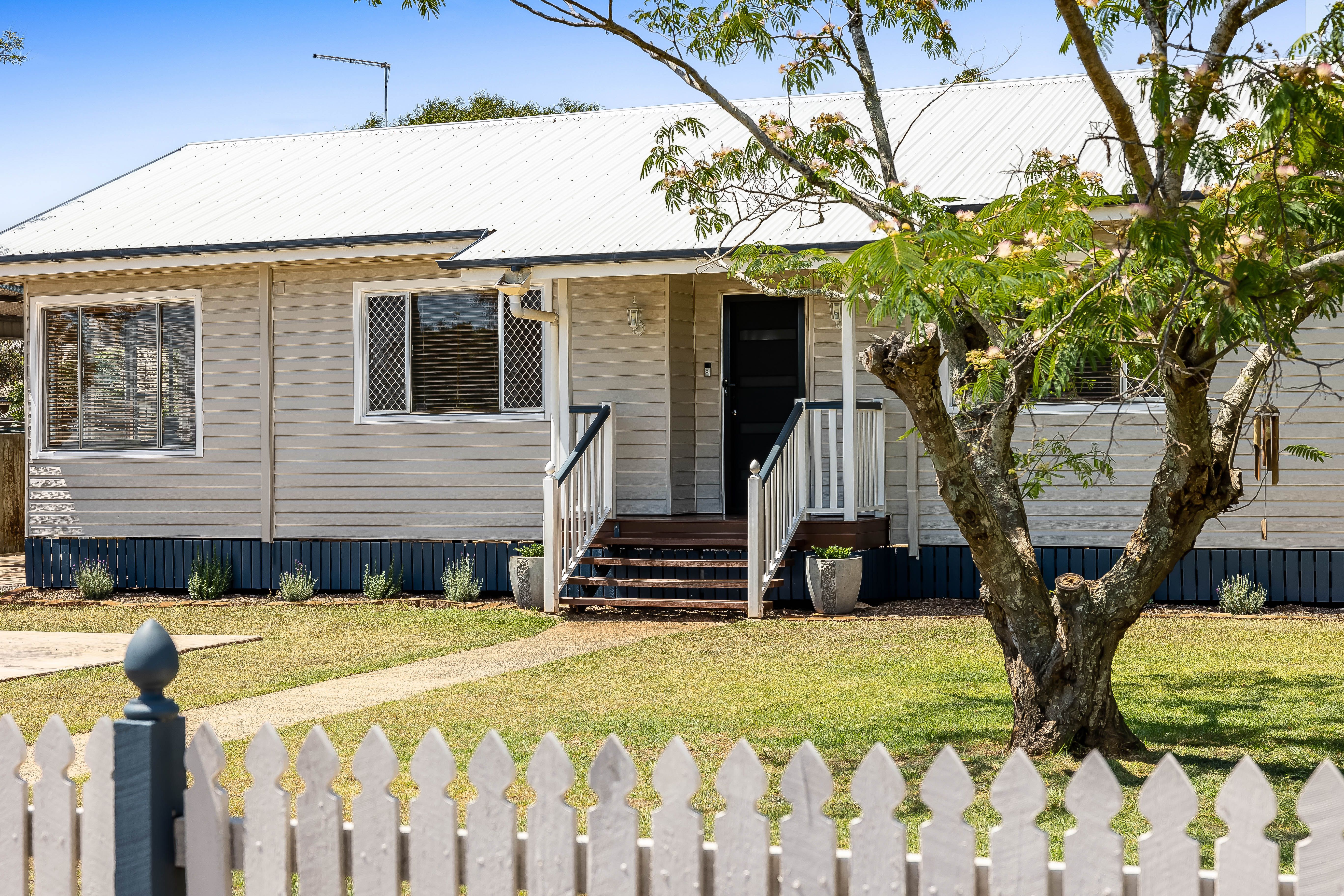 6 Sybyl Street, Harristown, QLD 4350