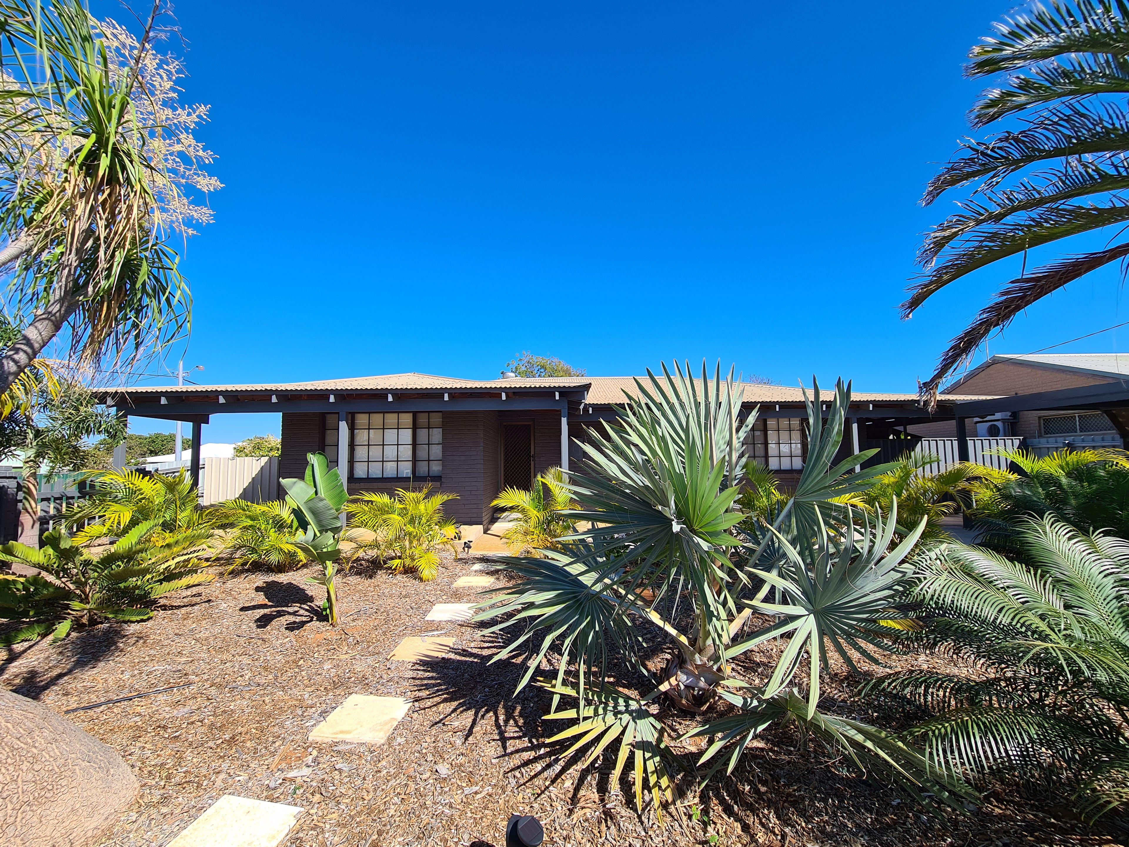 39 Cleaver Street, Carnarvon WA 6701