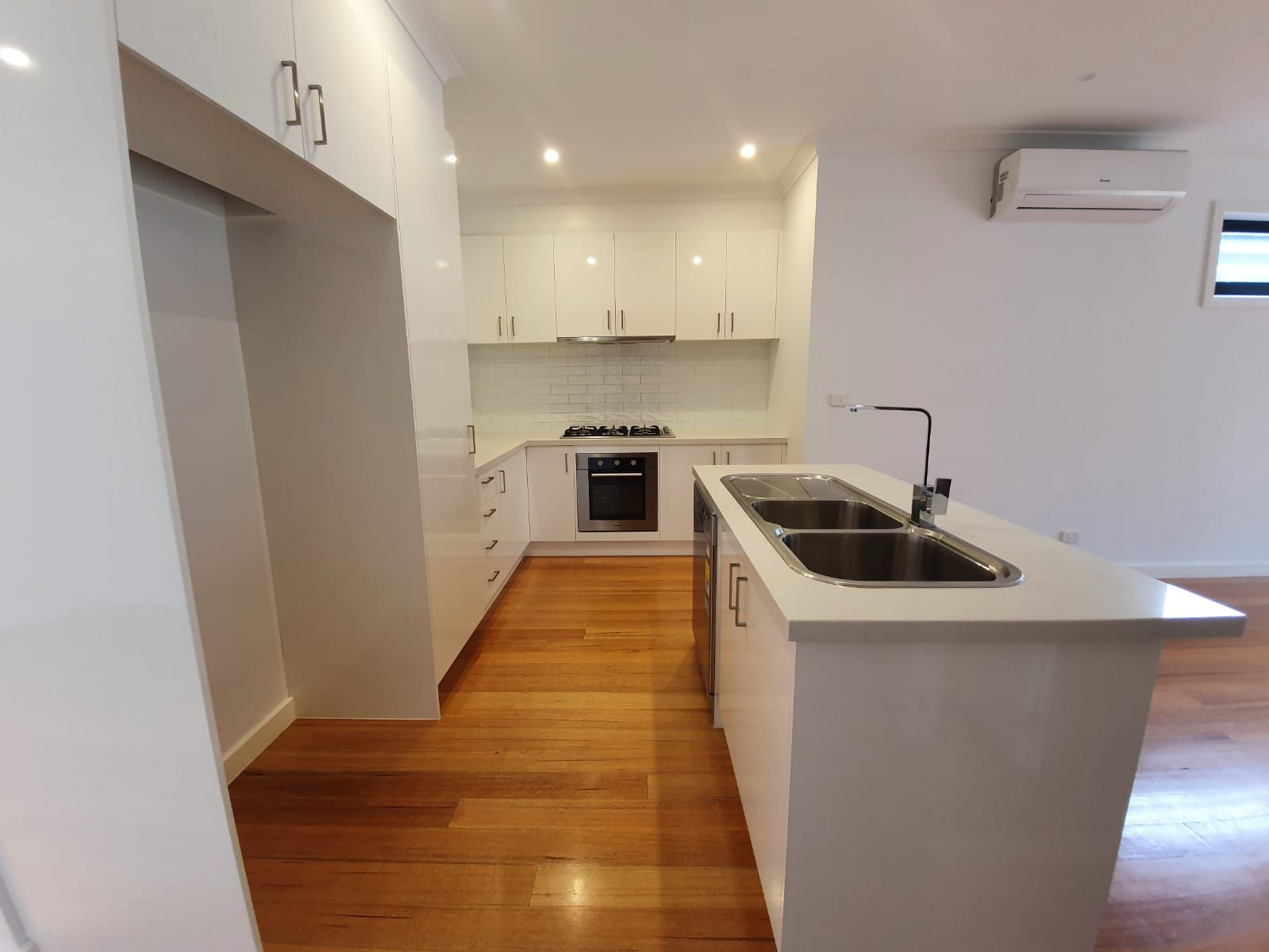 1/86 View Street, Clayton, VIC 3168