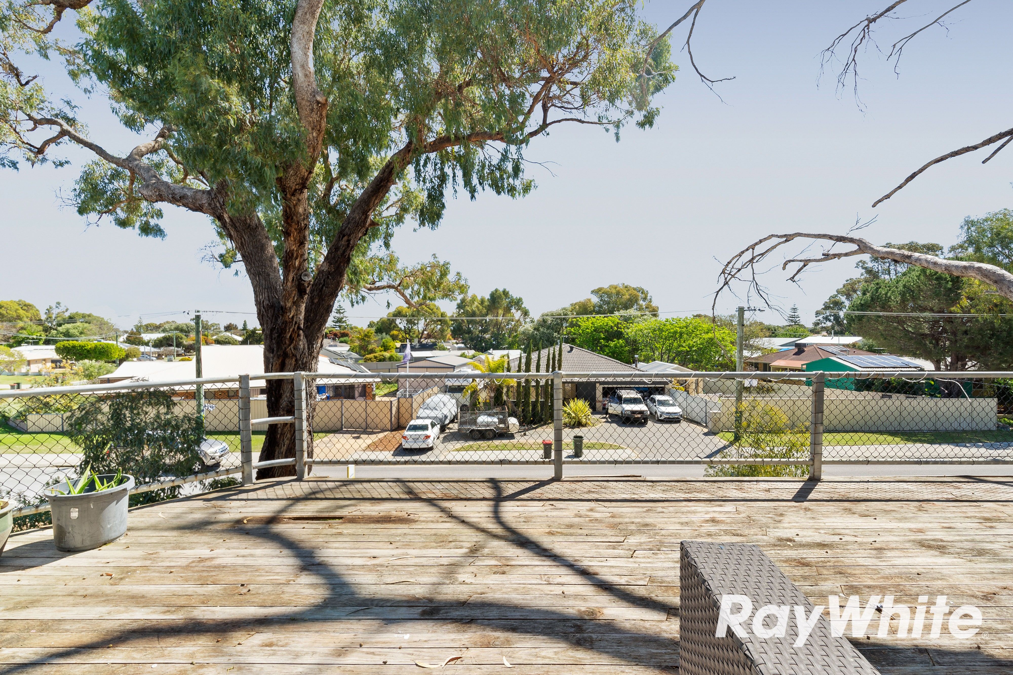 40 Minderoo Crescent — photo 6 of 10