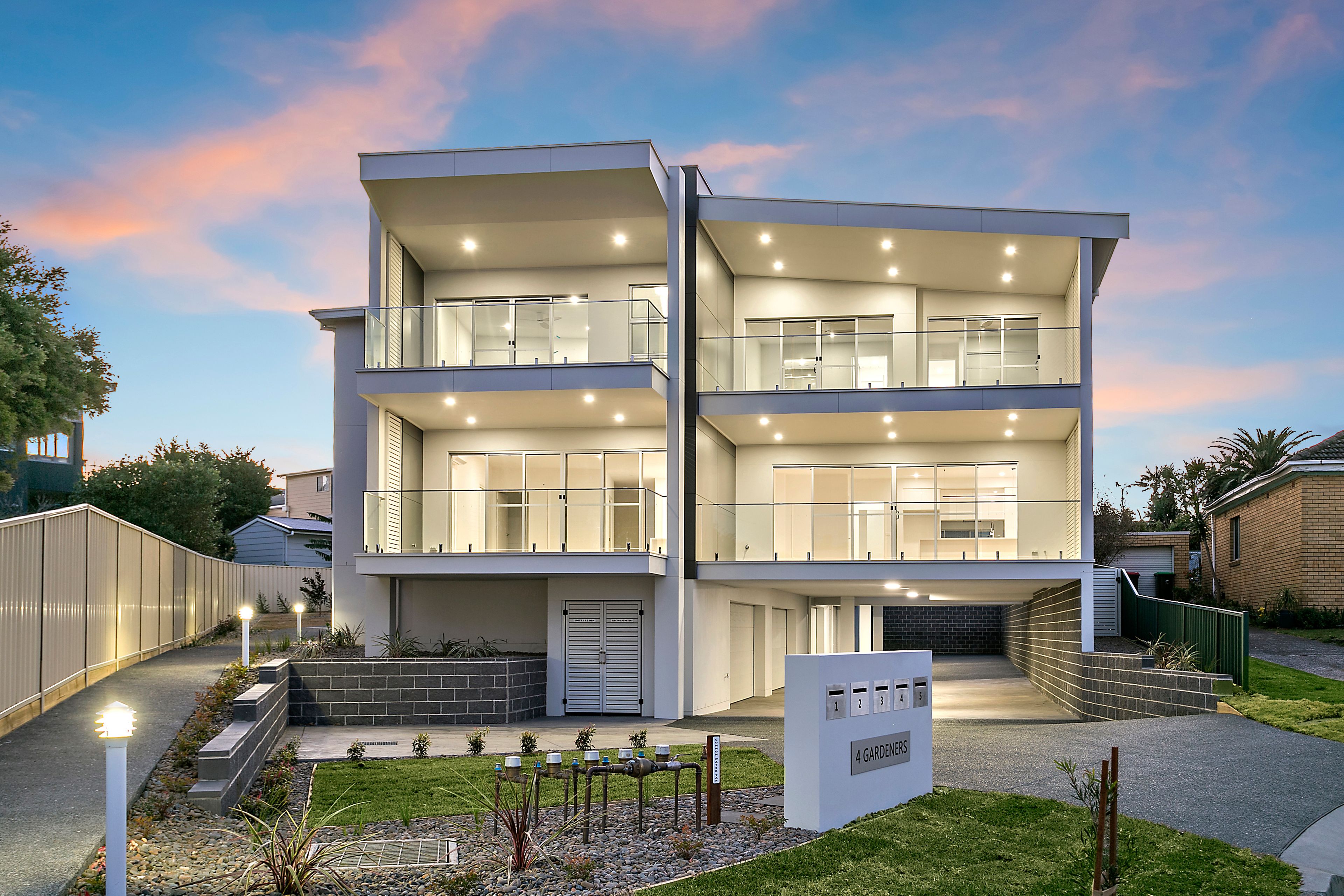 Unit 3/4 Gardeners Crescent, Shellharbour, NSW 2529