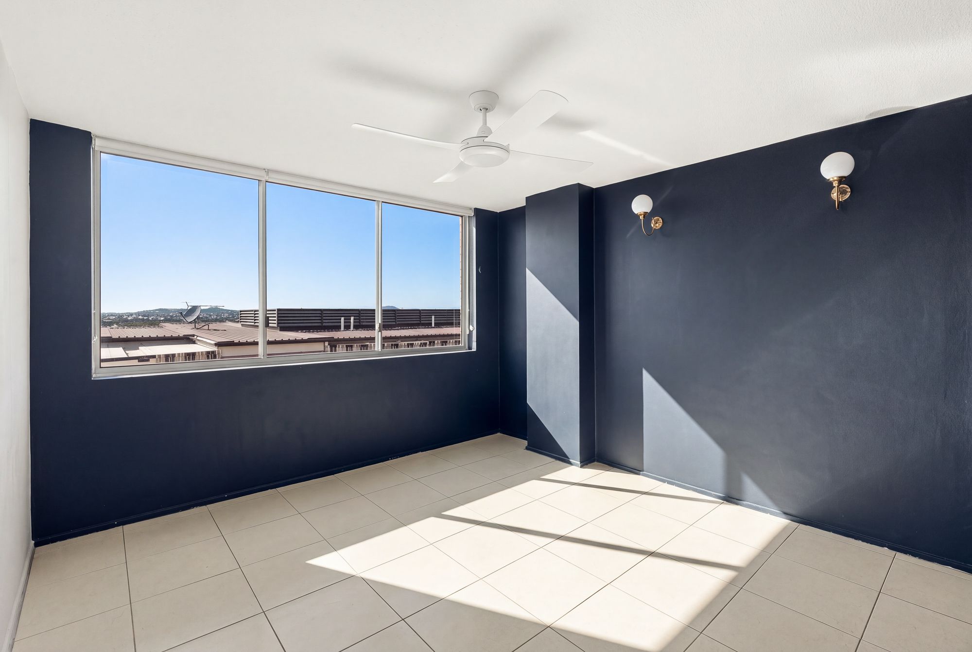 22/341 Bowen Terrace — photo 9 of 21