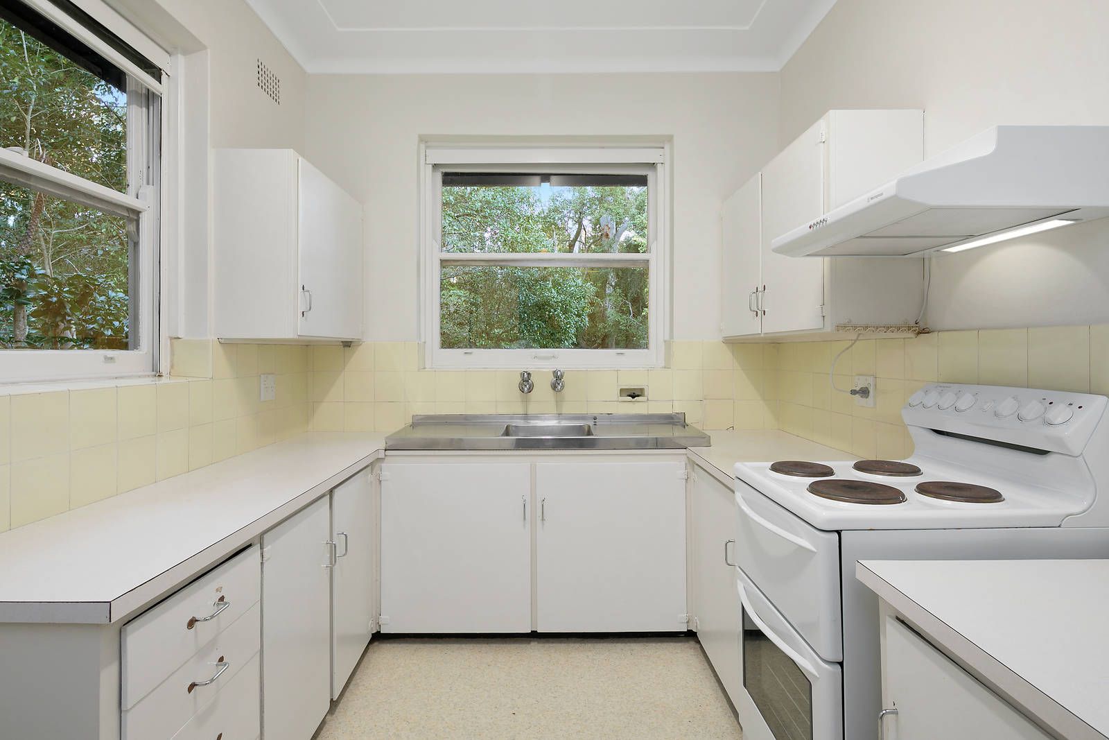 10 Blytheswood Avenue, Warrawee, NSW 2074
