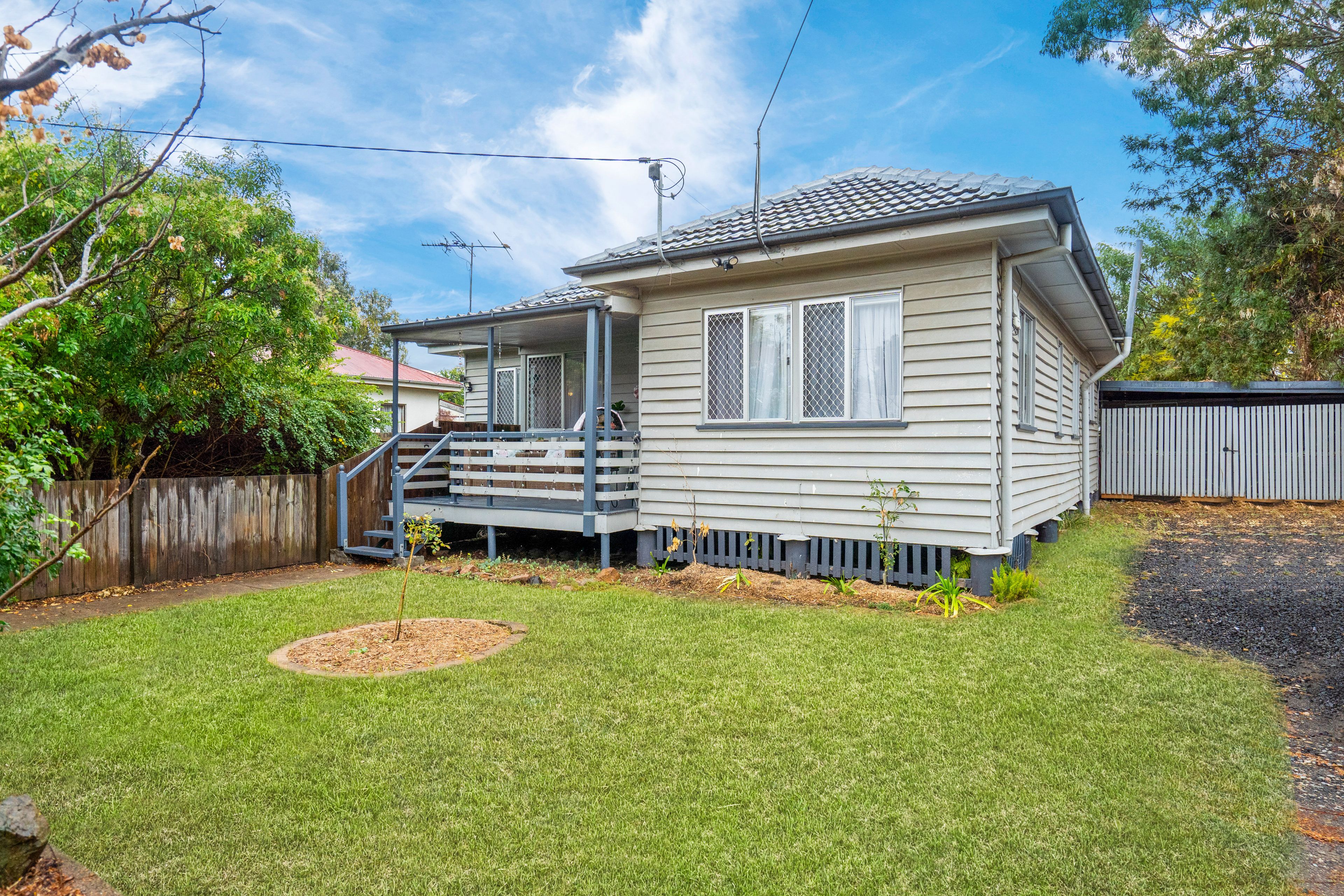 22 Phillip Street, One Mile, QLD 4305
