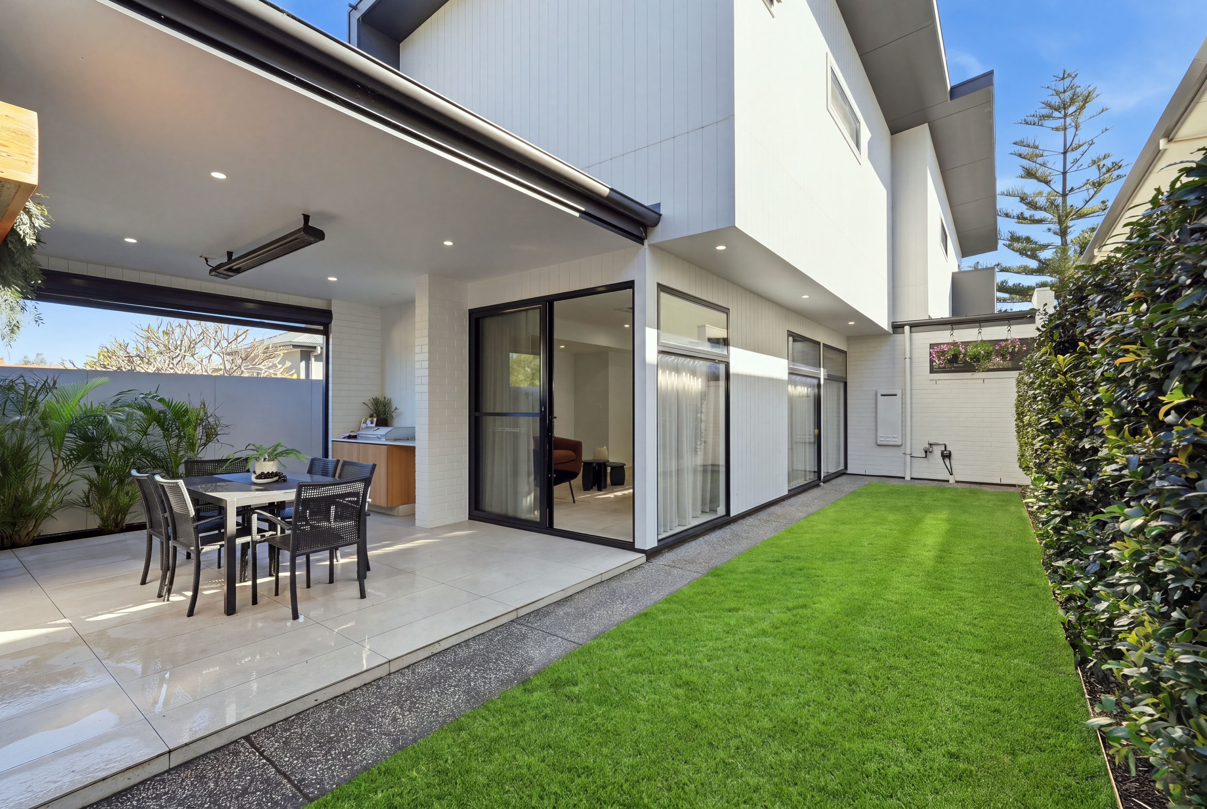 4 Charles Sturt Avenue — photo 4 of 30