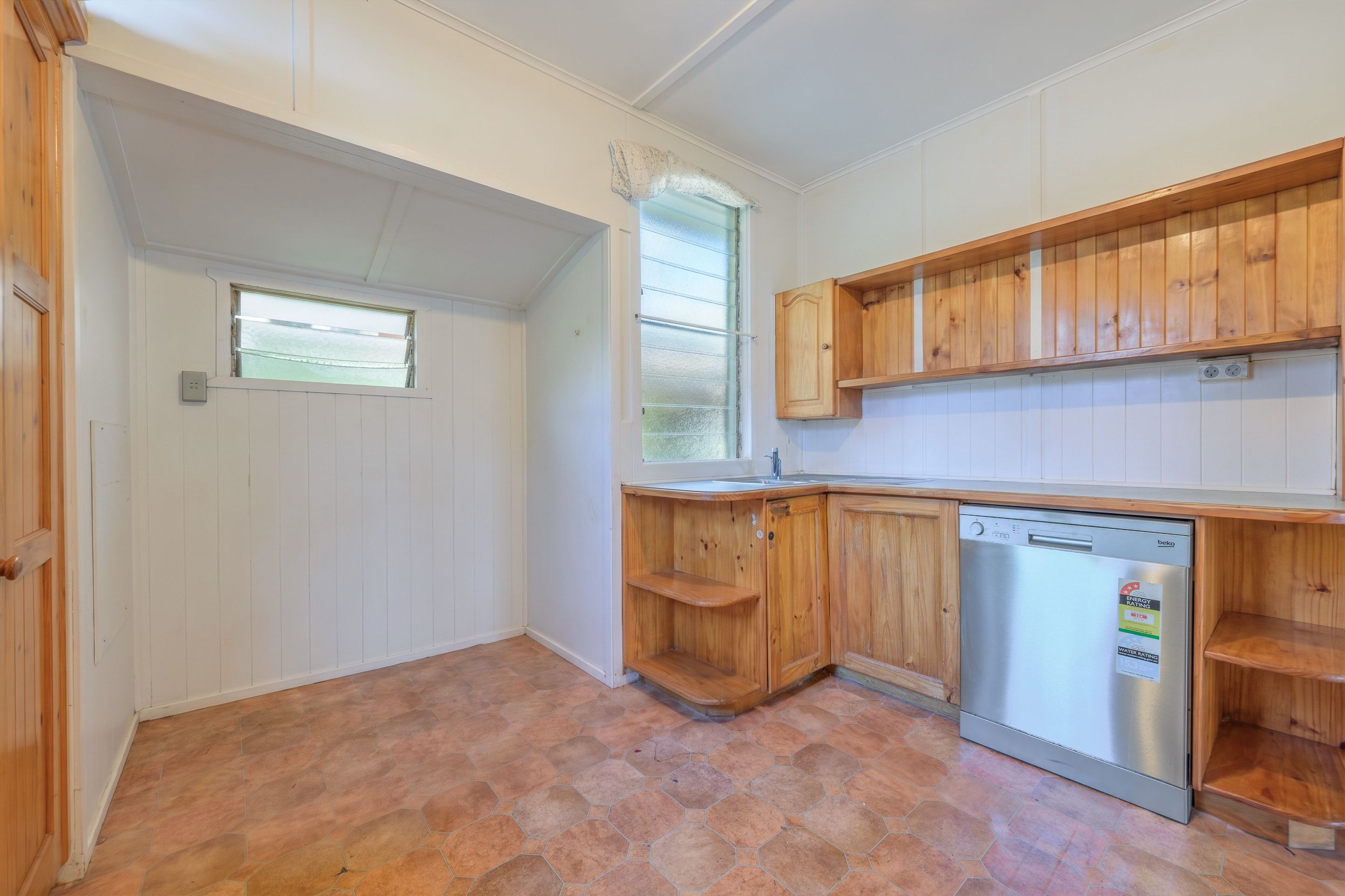 25 Busteed Street — photo 5 of 19